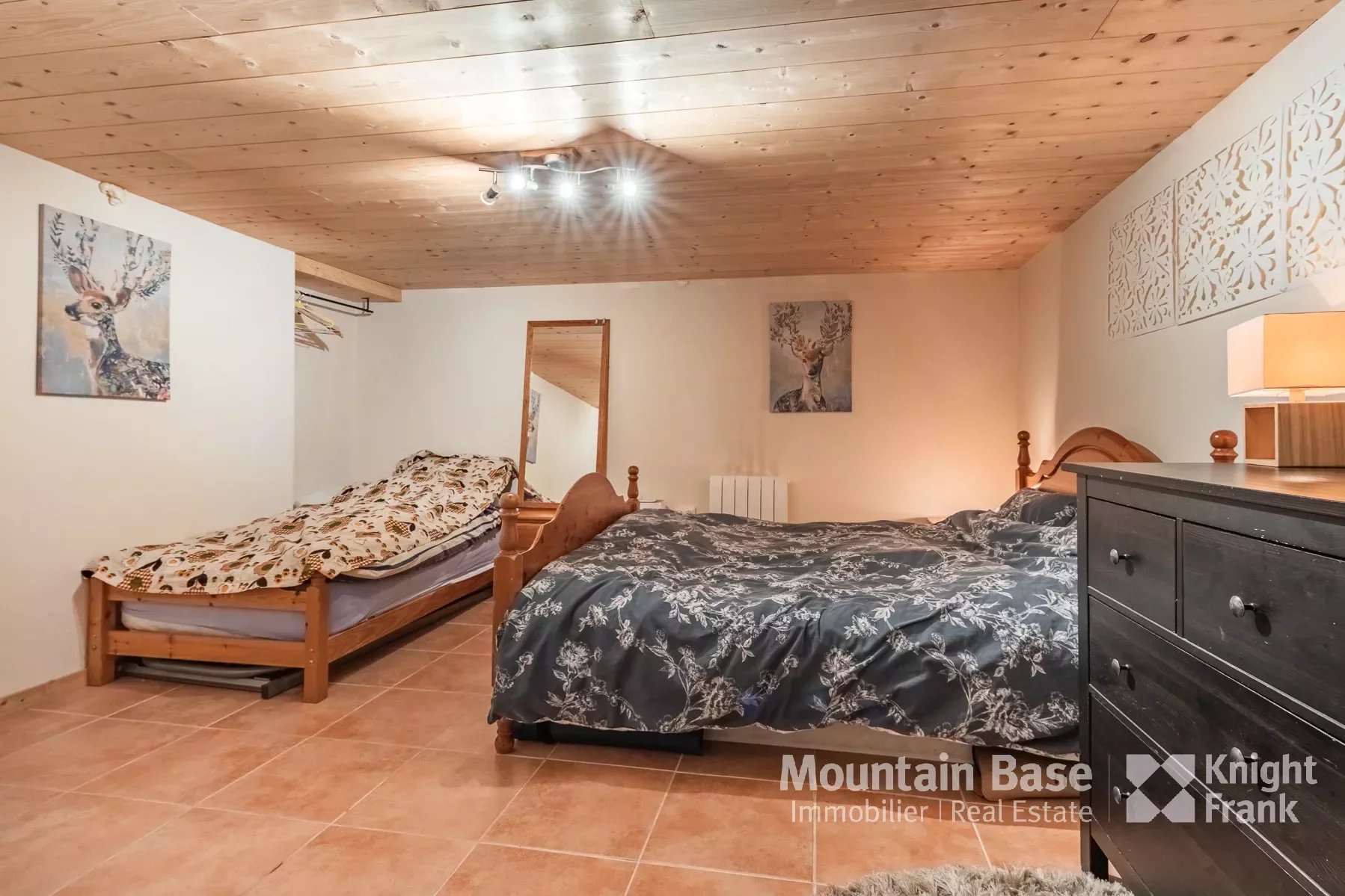 Photo of Large 8 bedroom chalet in Morzine