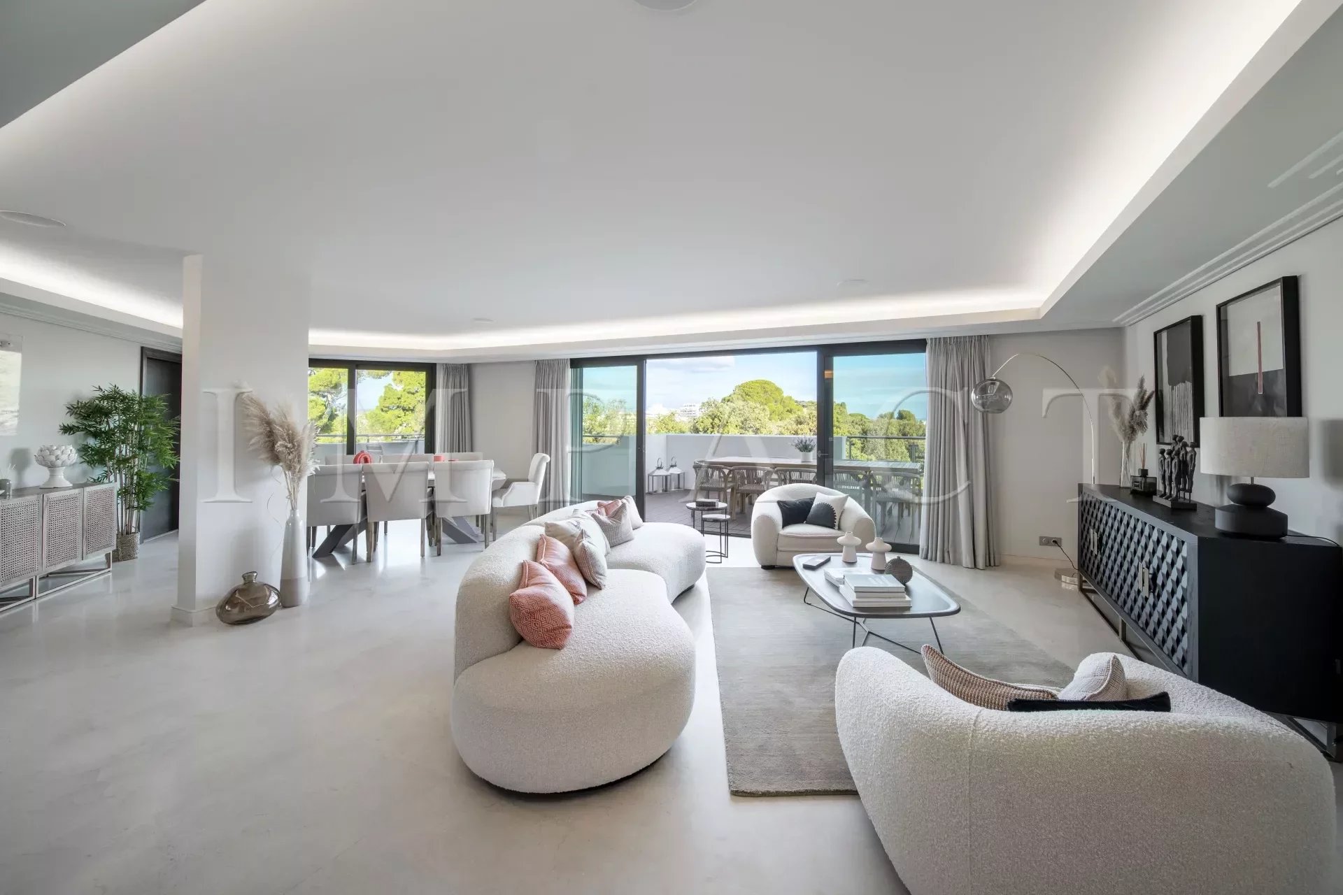 Cap D'Antibes, Luxury Penthouse for Sale
