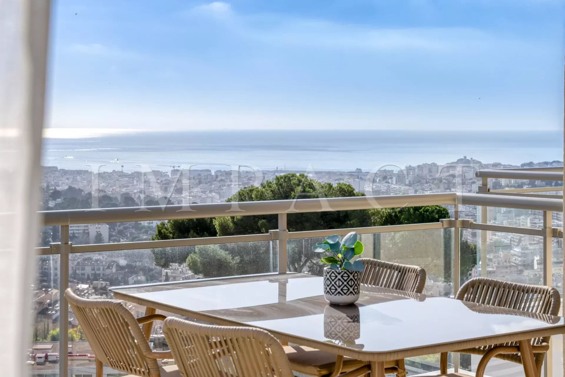 Le Cannet sea view apartment for sale 