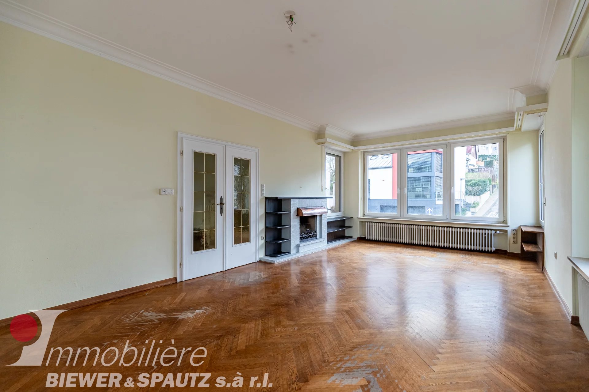 UNDER SALES AGREEMENT - House with 6 bedrooms in Grevenmacher