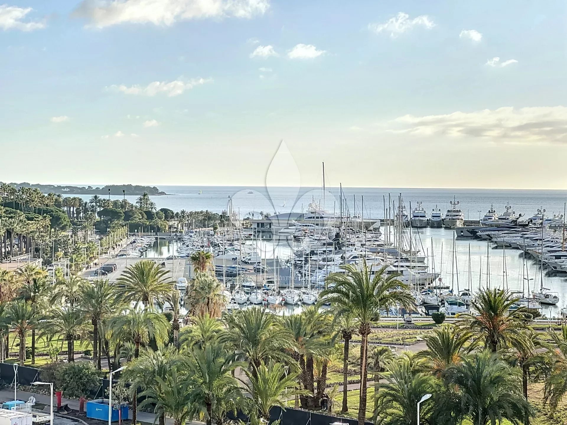 Seasonal rental Apartment - Cannes Pointe Croisette