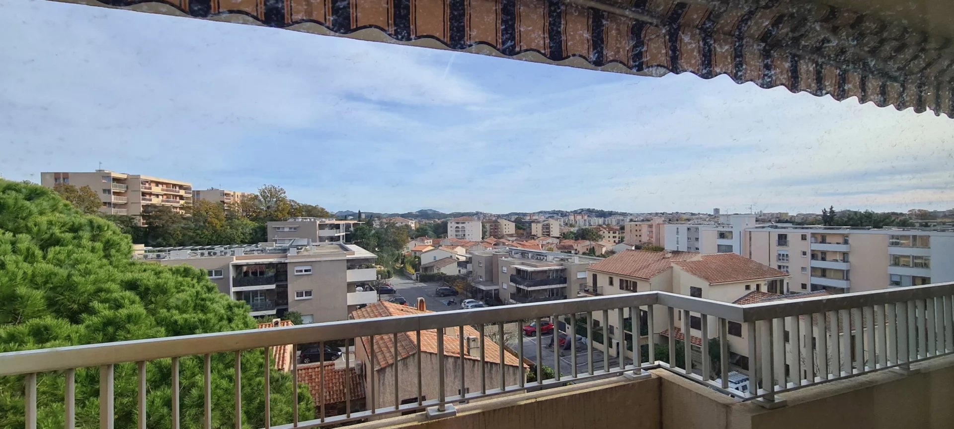 4 ROOM APARTMENT TOP FLOOR AT FREJUS, GATED RESIDENCE CLOSE TI THE CITY CENTRE