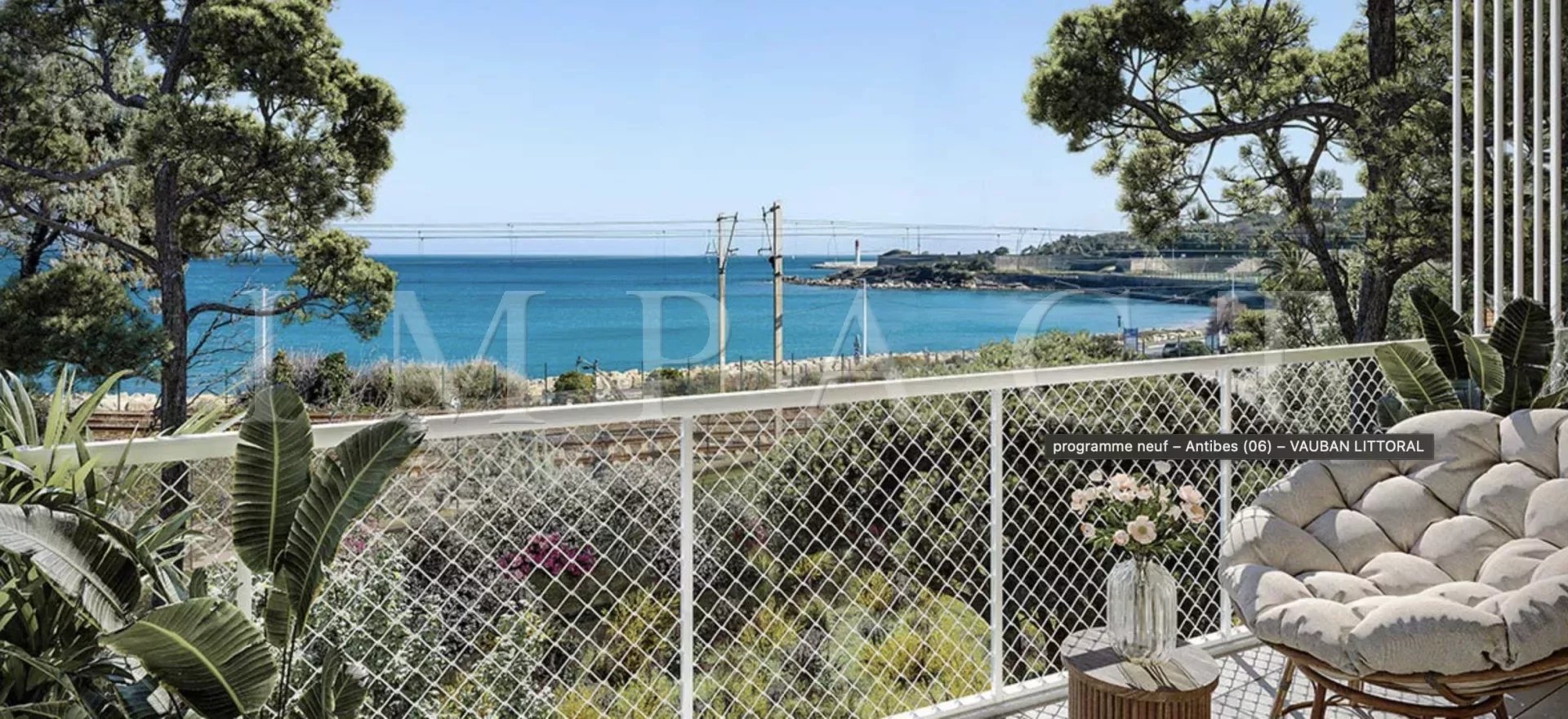 Antibes, Port Vauban, 2 rooms in a new building in sale