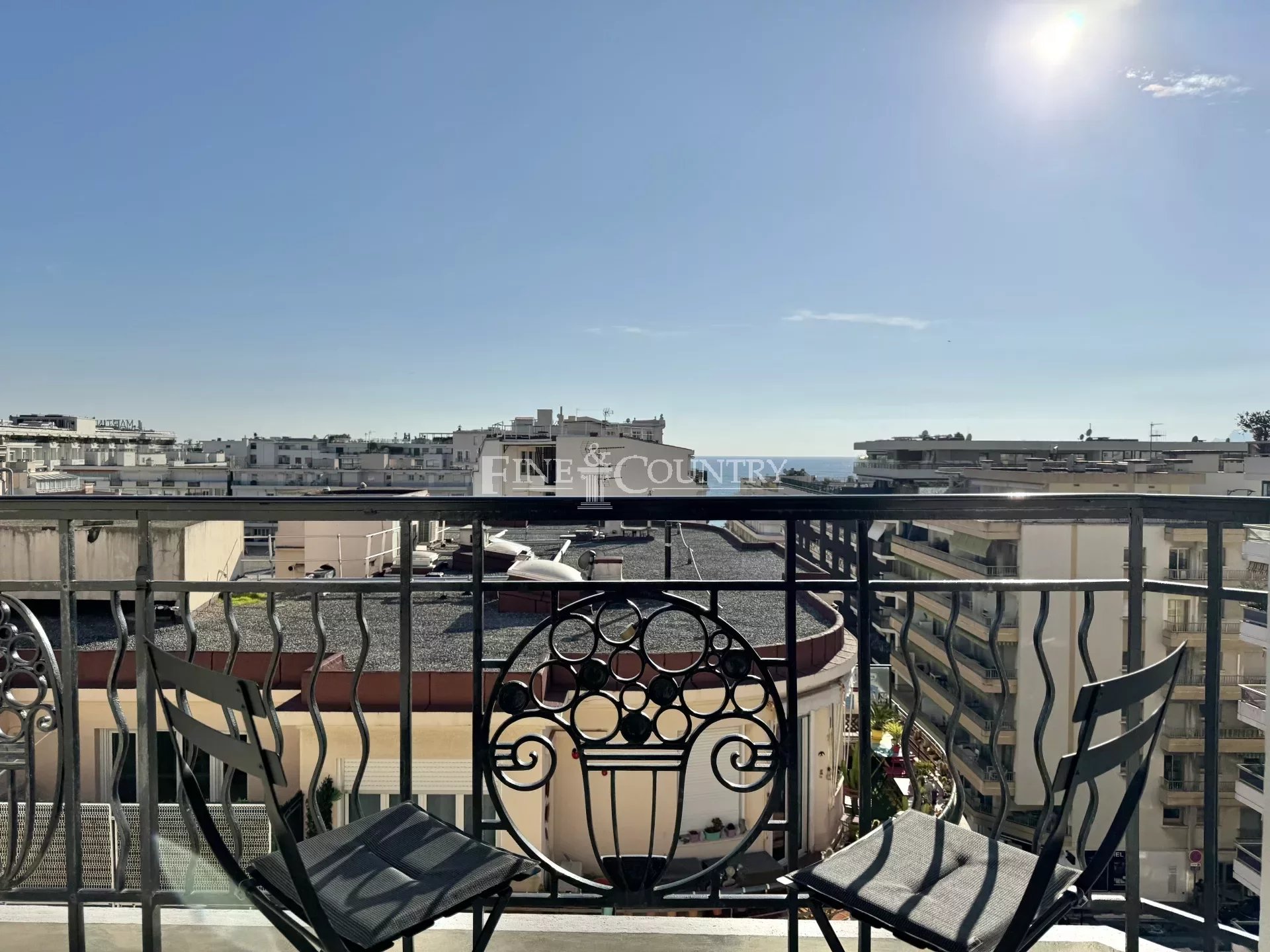 Vente Appartement 80m² 3 Pièces à Cannes (06400) - Fine & Country