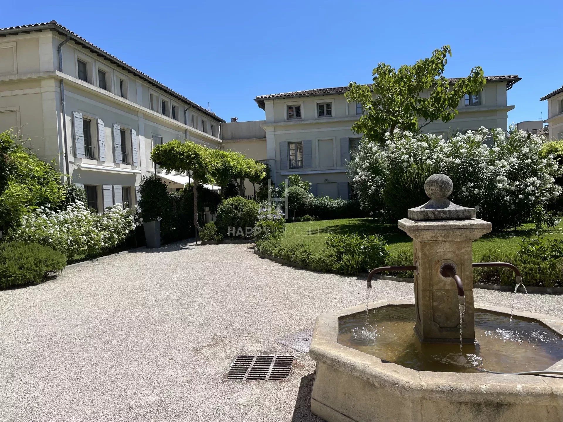 Vente Maison 109m² 4 Pièces à Saint-Rémy-de-Provence (13210) - Happy Immobilier