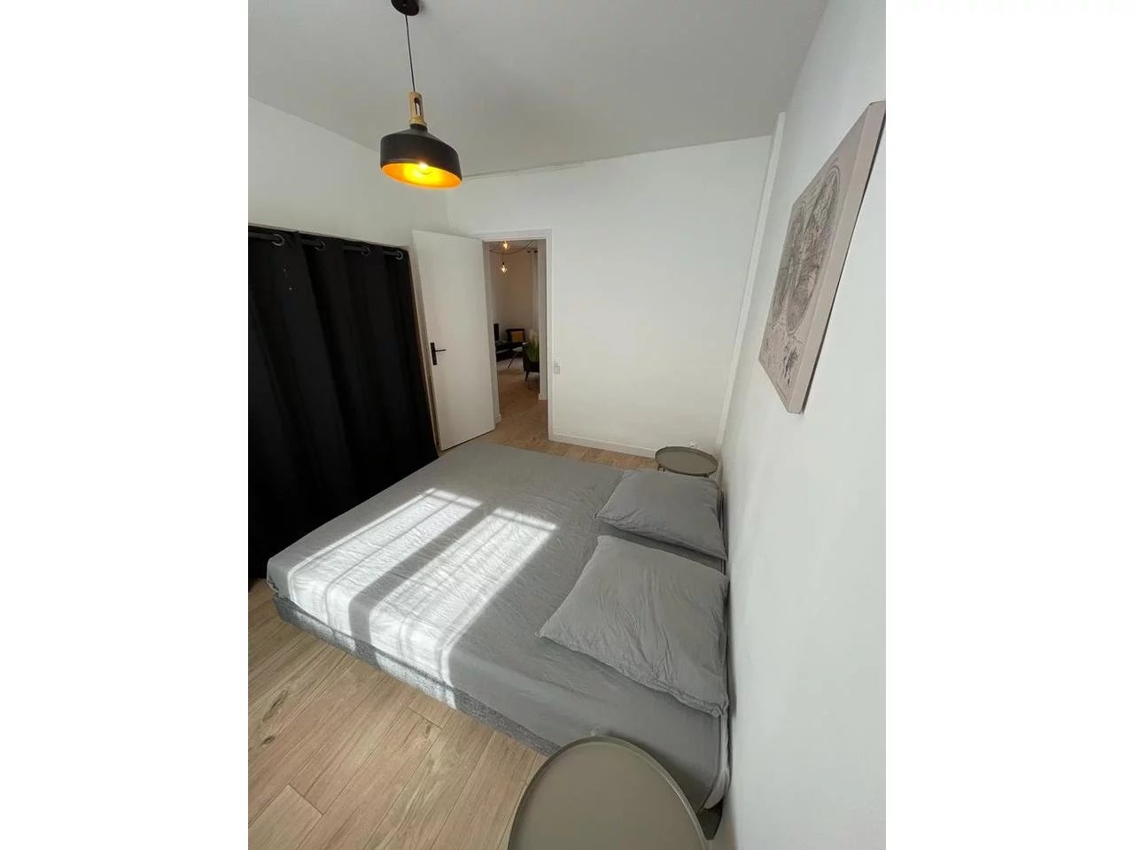 Appartement  3 Rooms 53m2  for sale   230 000 €