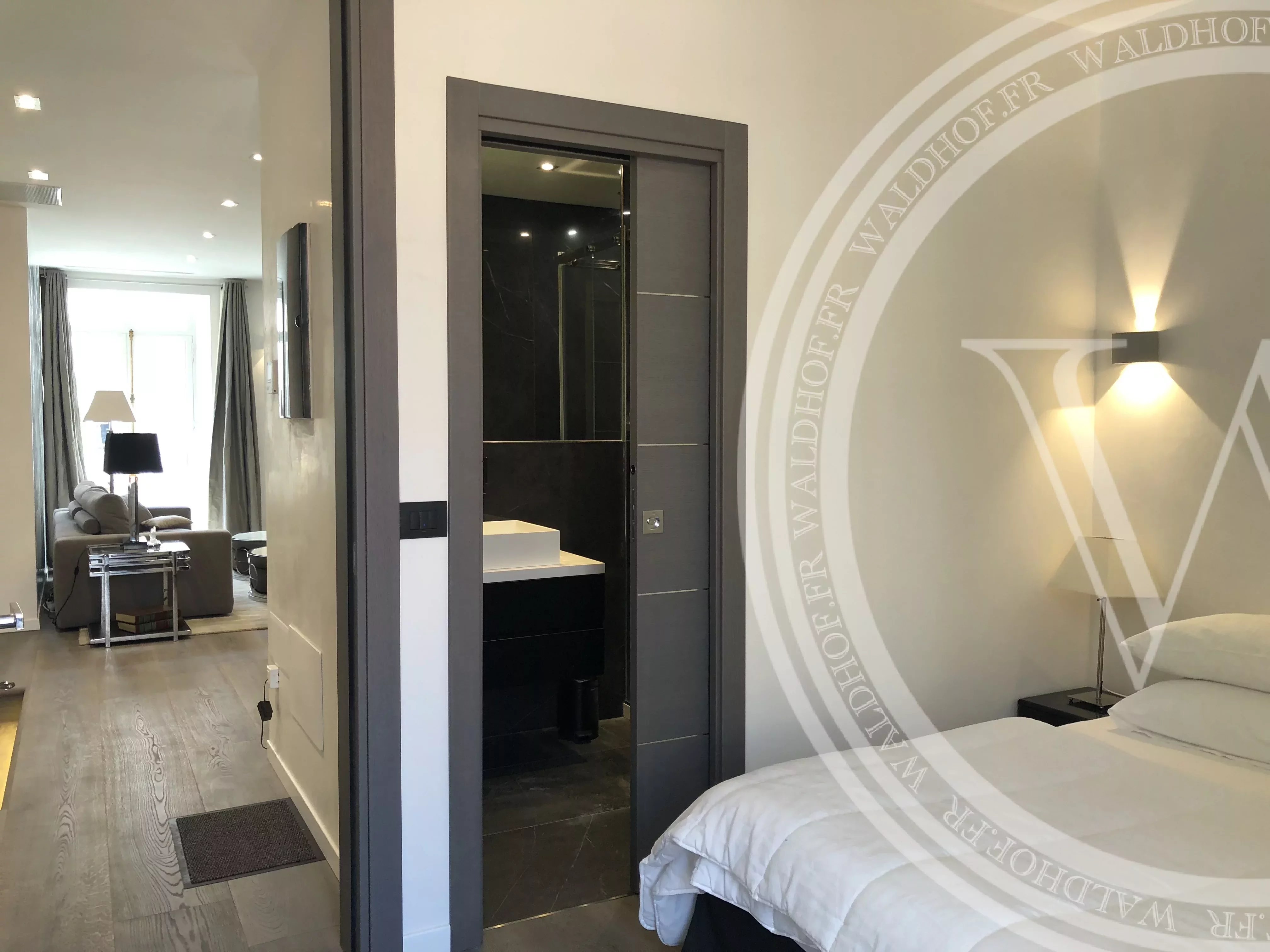 Appartement de 4 chambres avec terrasse dans le Centre Ville de Cannes
