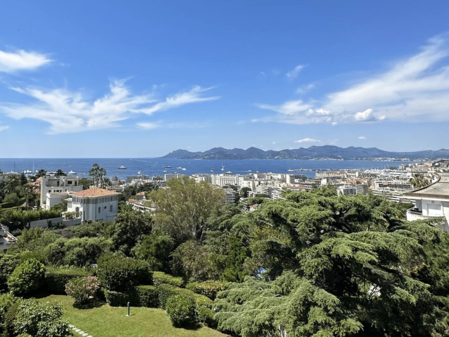 CANNES CALIFORNIE - 5-roms leilighet med panoramautsikt over havet og Lérins-øyene