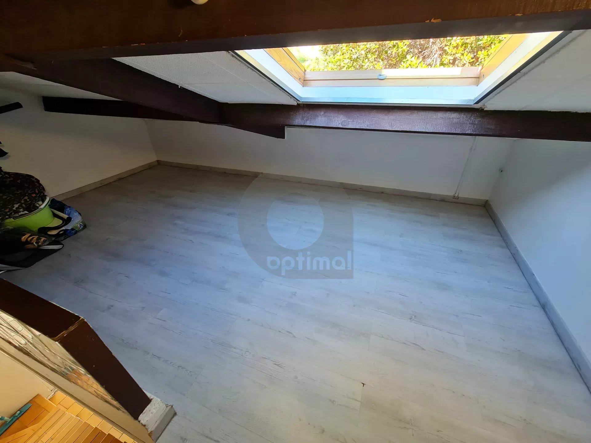HOUSE SEVERAL FLATS RENTED MENTON MONTI