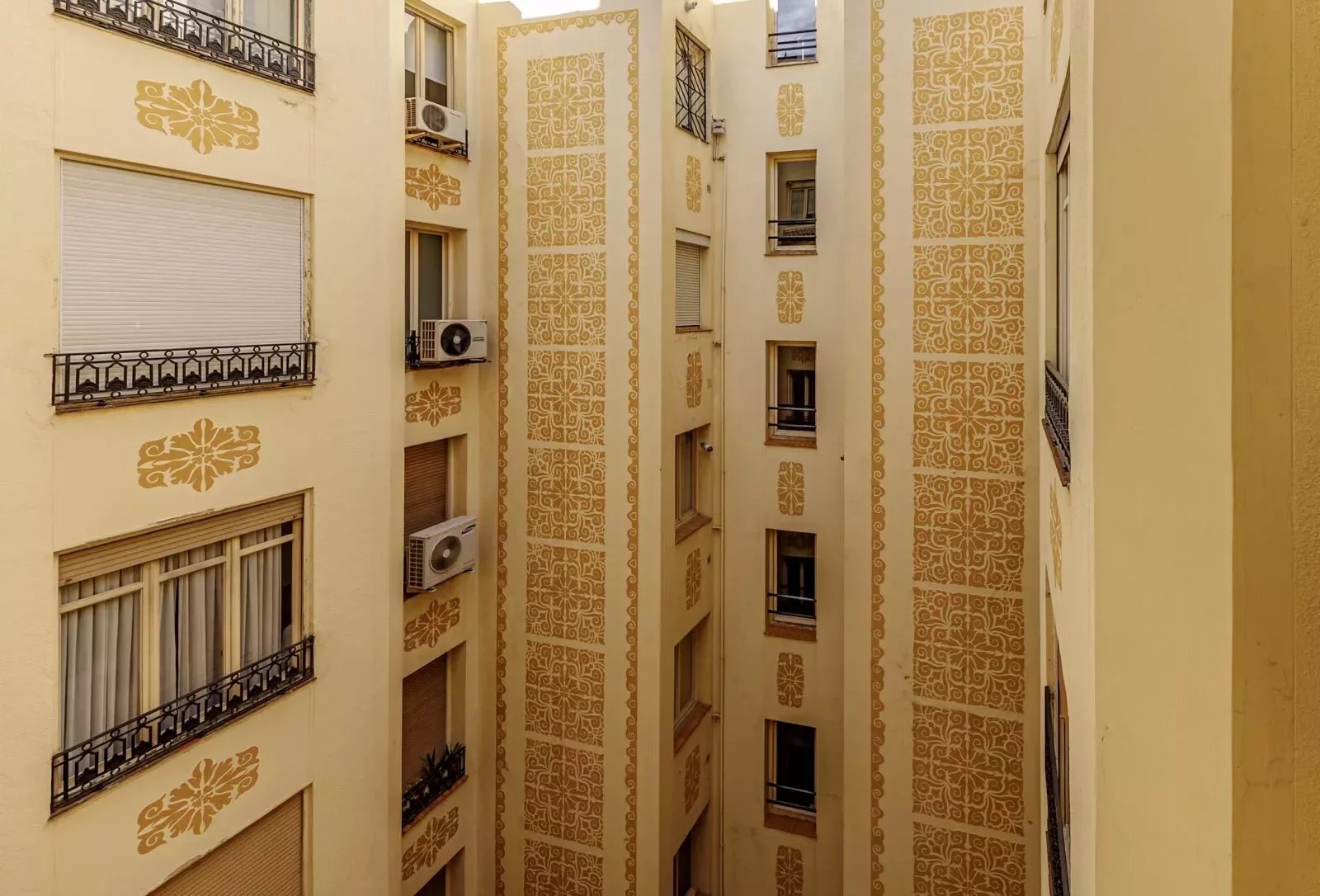 Exclusive apartment in the prestigious area of Almagro, Madrid - picture 12 title=
