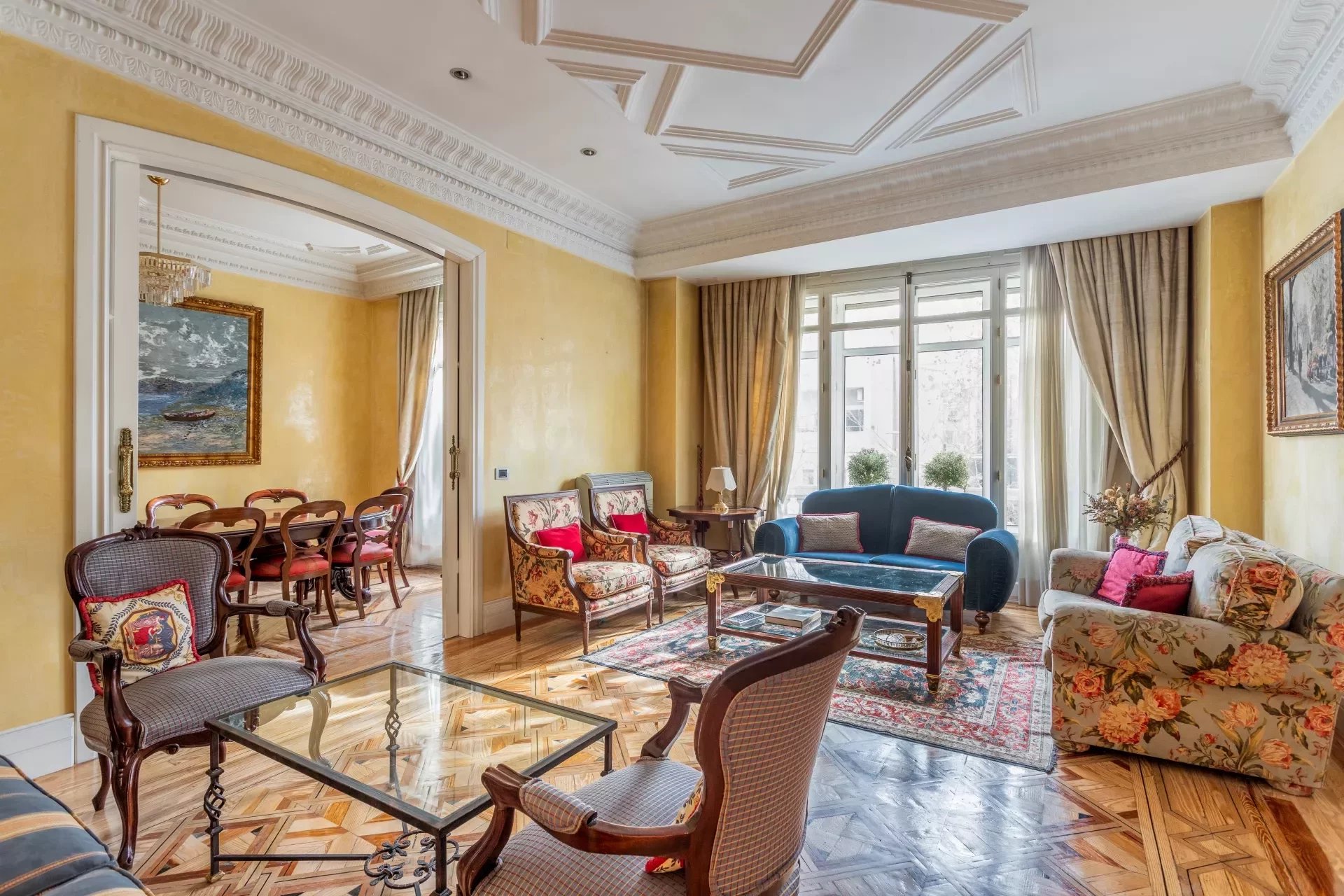 Exclusive apartment in the prestigious area of Almagro, Madrid - picture 11 title=