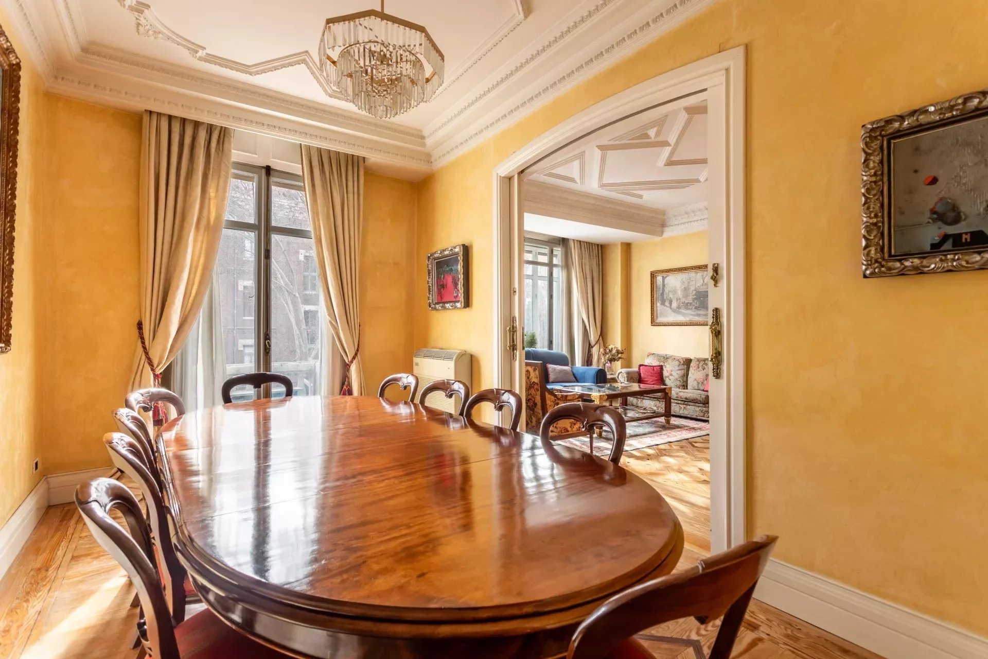 Exclusive apartment in the prestigious area of Almagro, Madrid - picture 19 title=