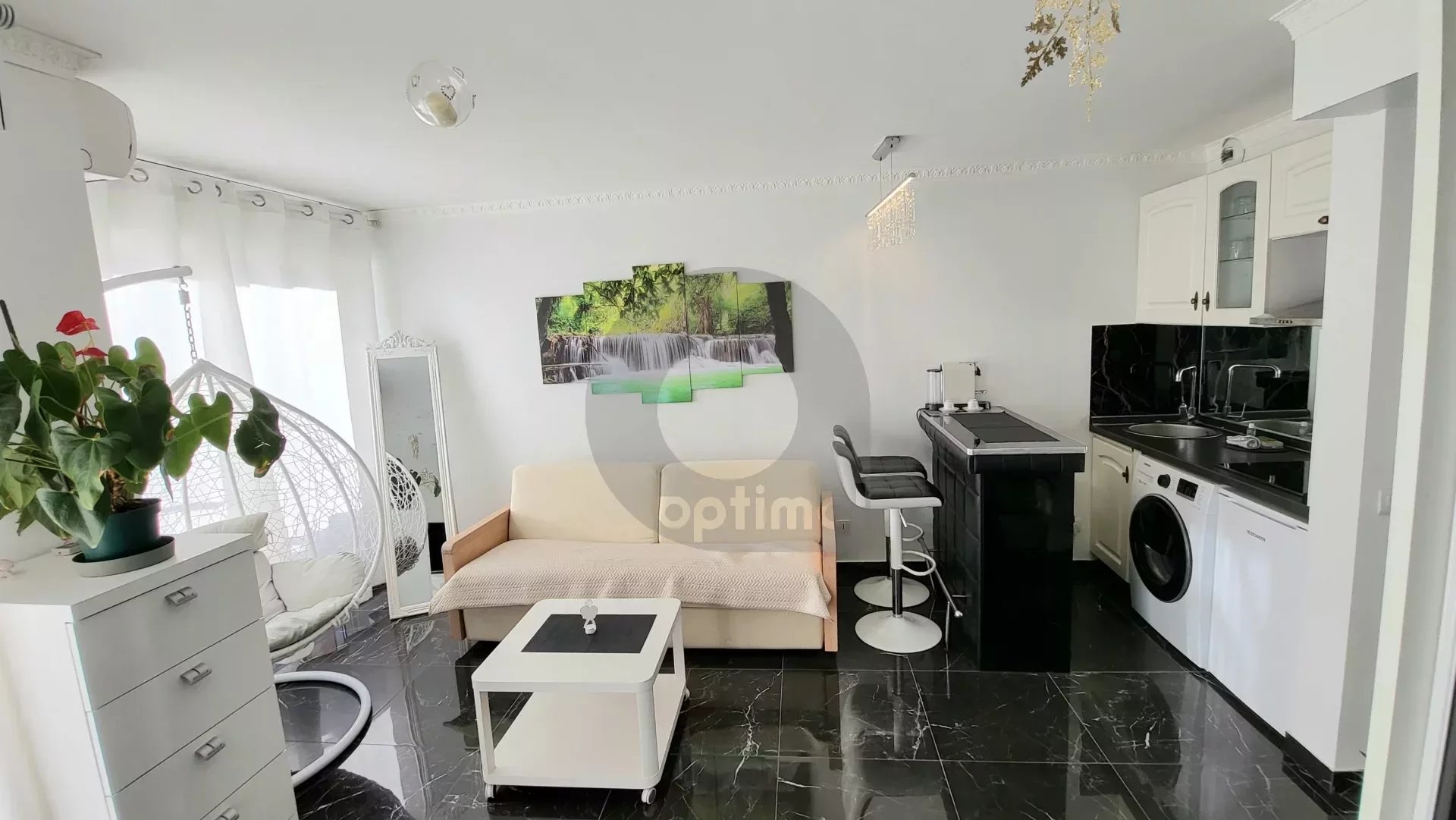 City center - studio - terrace - sunny and quiet - fully renovated