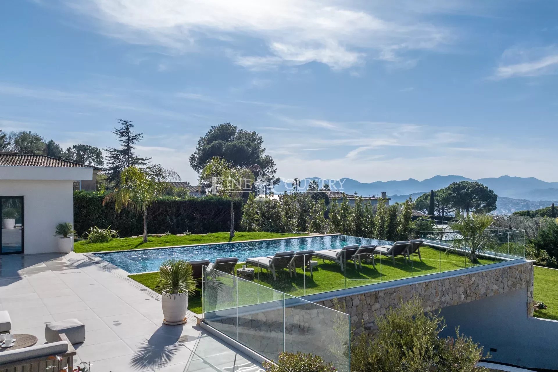 Villa For sale in Le Cannet, Cannes