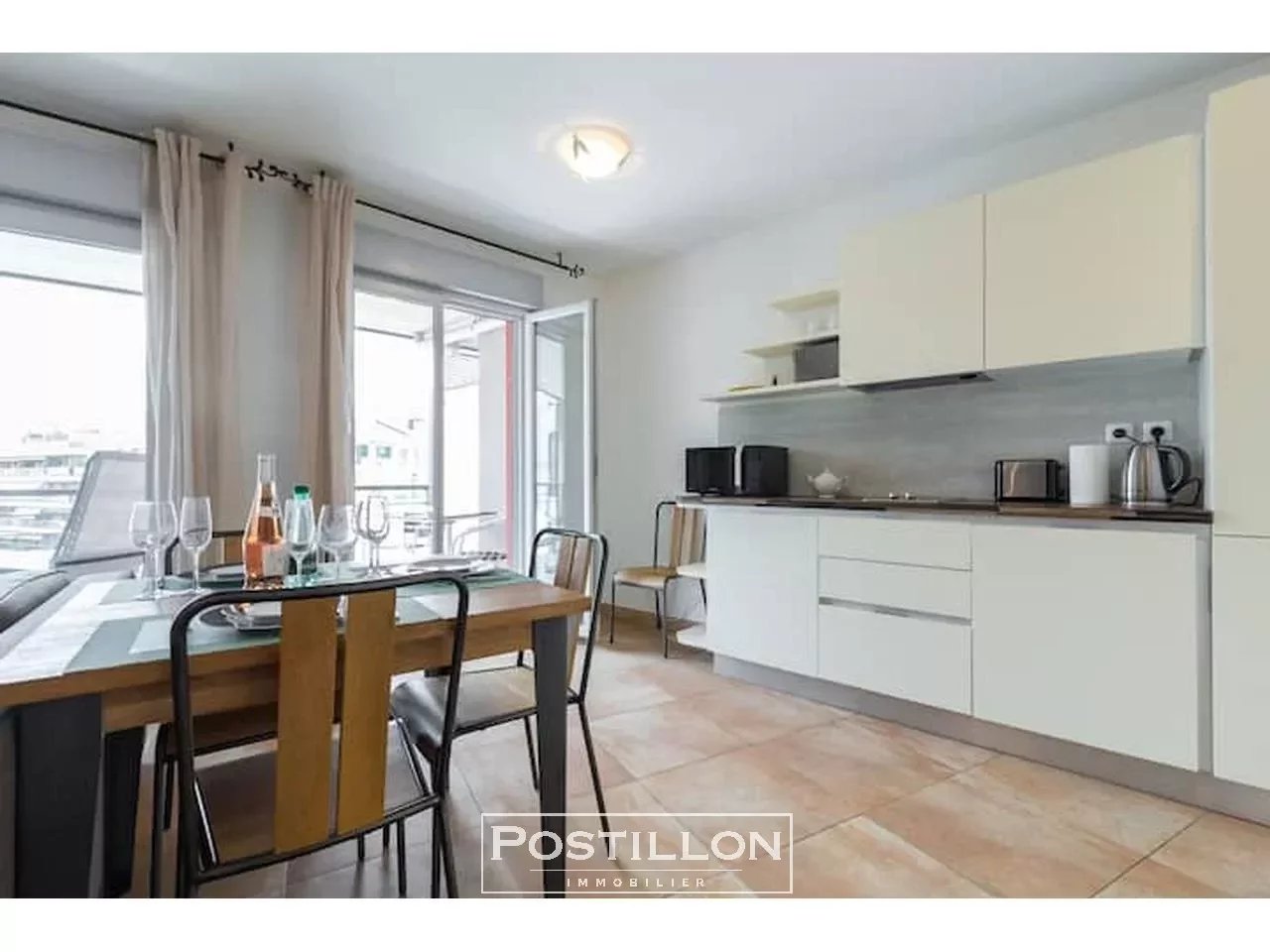 Vente Appartement 64m² 3 Pièces à Nice (06000) - Postillon Immobilier