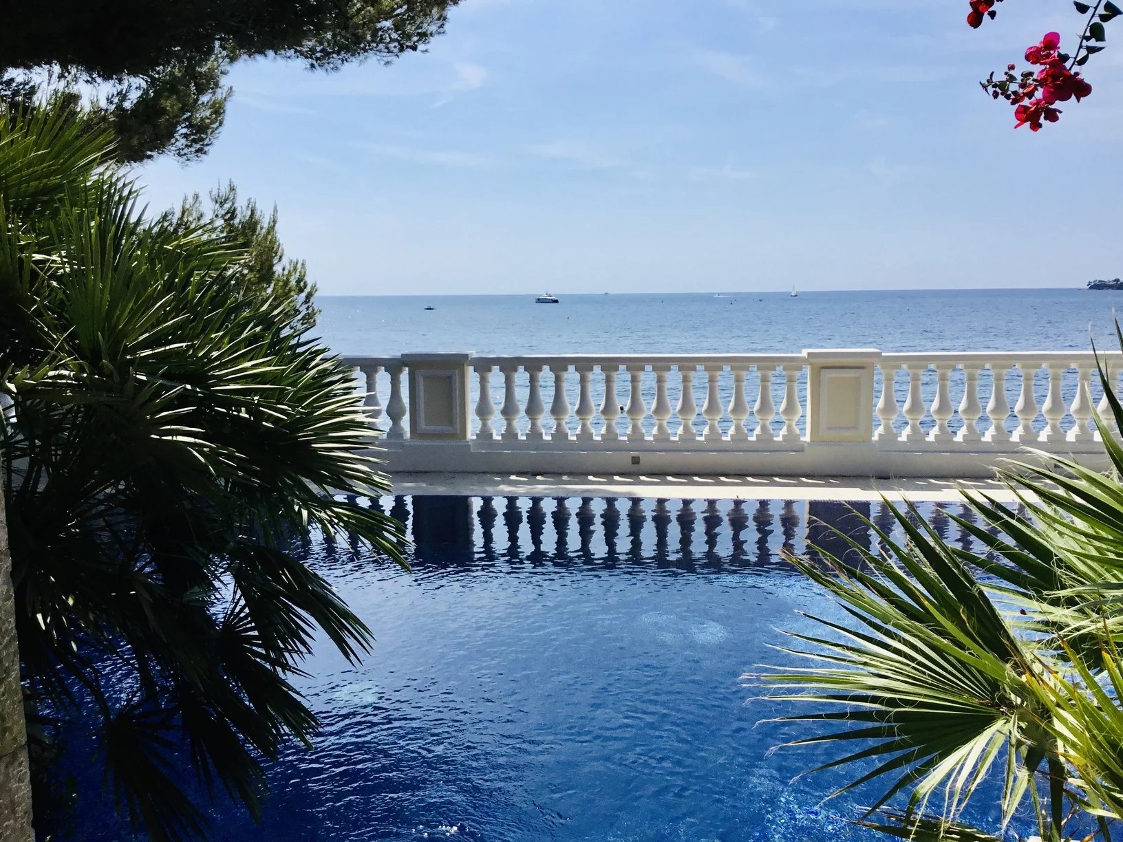 Beautiful Waterfront Holiday Villa Rental in Beaulieu-sur-Mer
