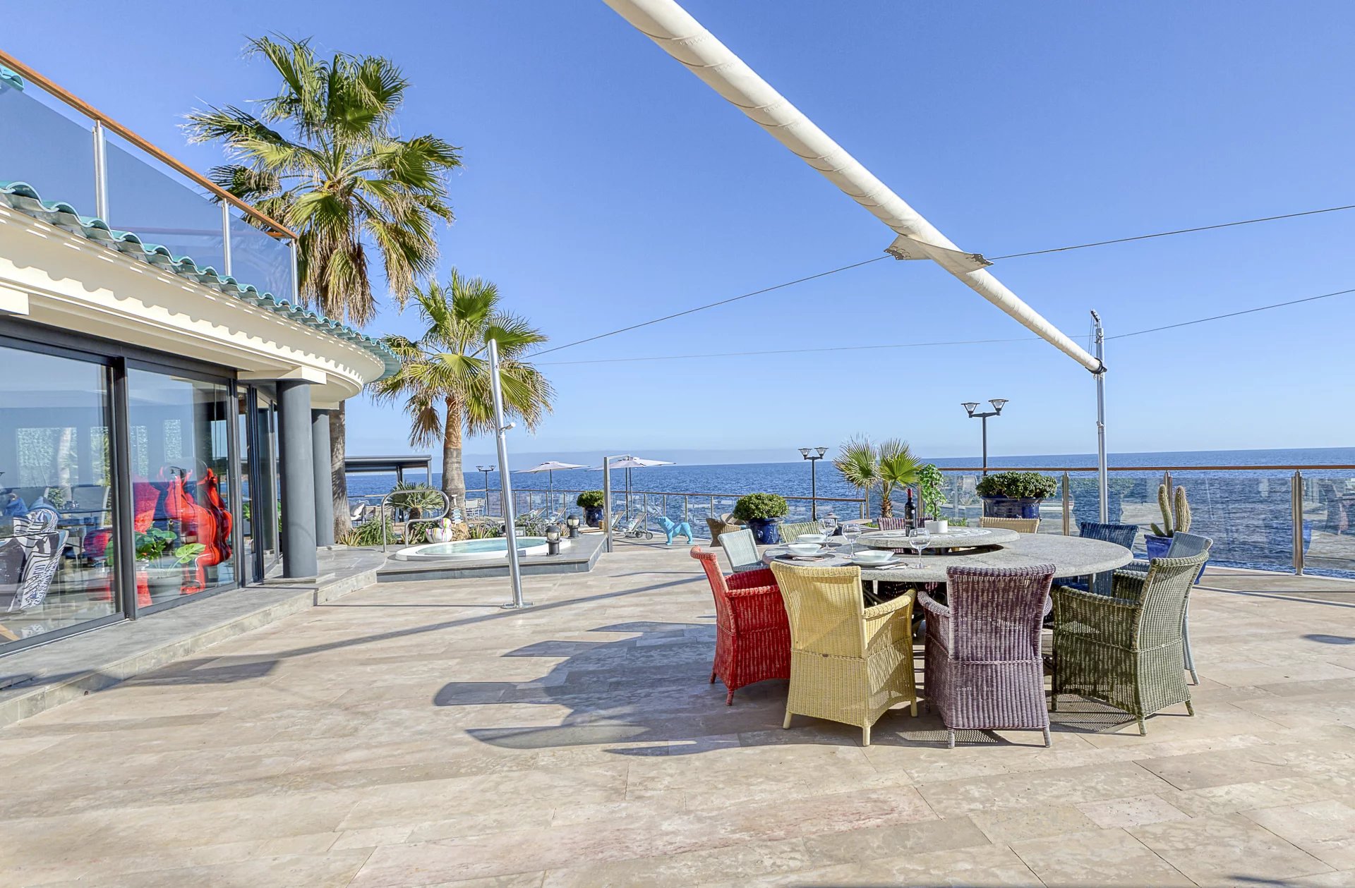 Waterfront villa - Corniche d'Or between Cannes and Saint Raphaël