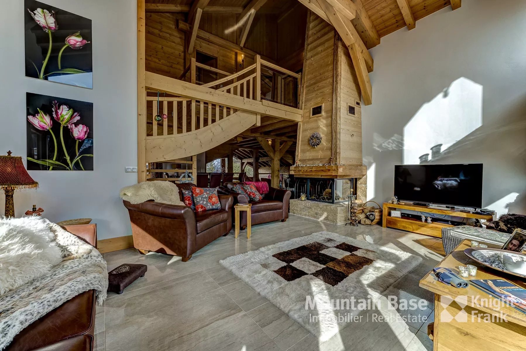 Photo of Superb luxury 4 bedroom chalet in elevated position Les Carroz