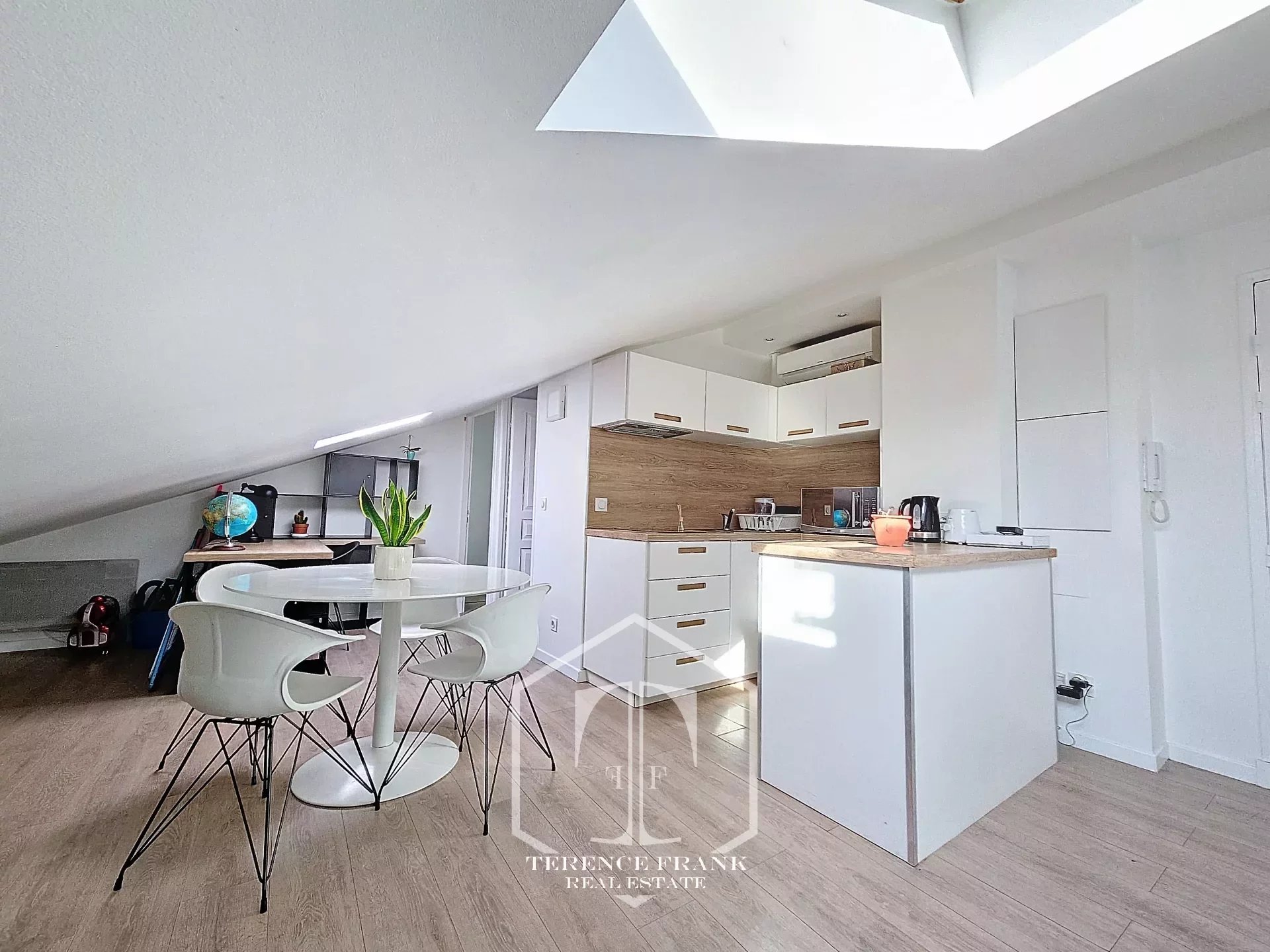 Vente Appartement 74m² 3 Pièces à Nice (06000) - Terence Frank Real Estate