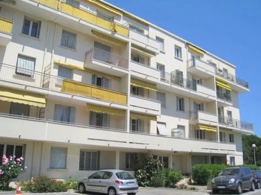 Vente Appartement 55m² 3 Pièces à Nice (06000) - Cimiez Résidences
