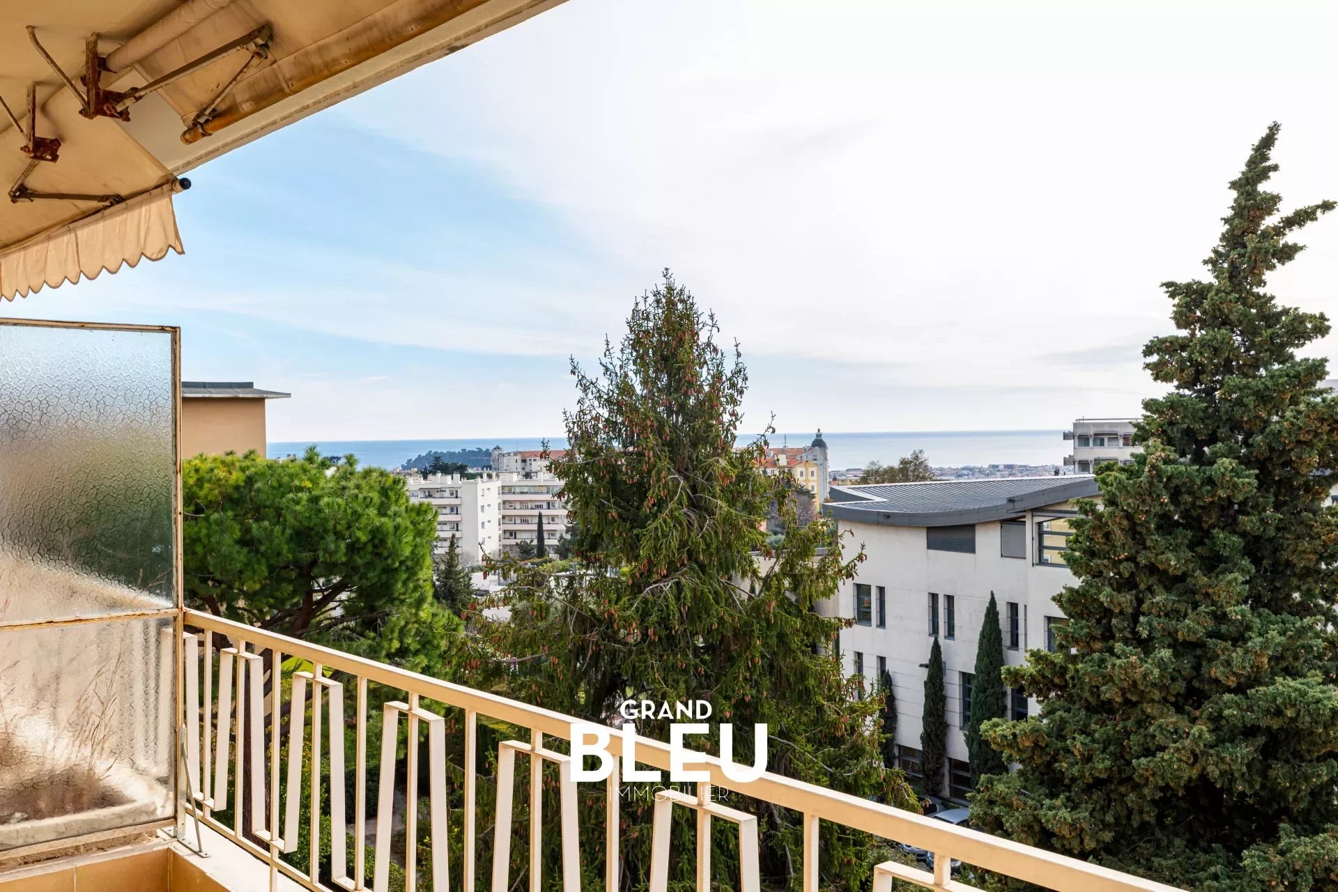 Vente Appartement 91m² 4 Pièces à Nice (06100) - Grand Bleu Immobilier Collines