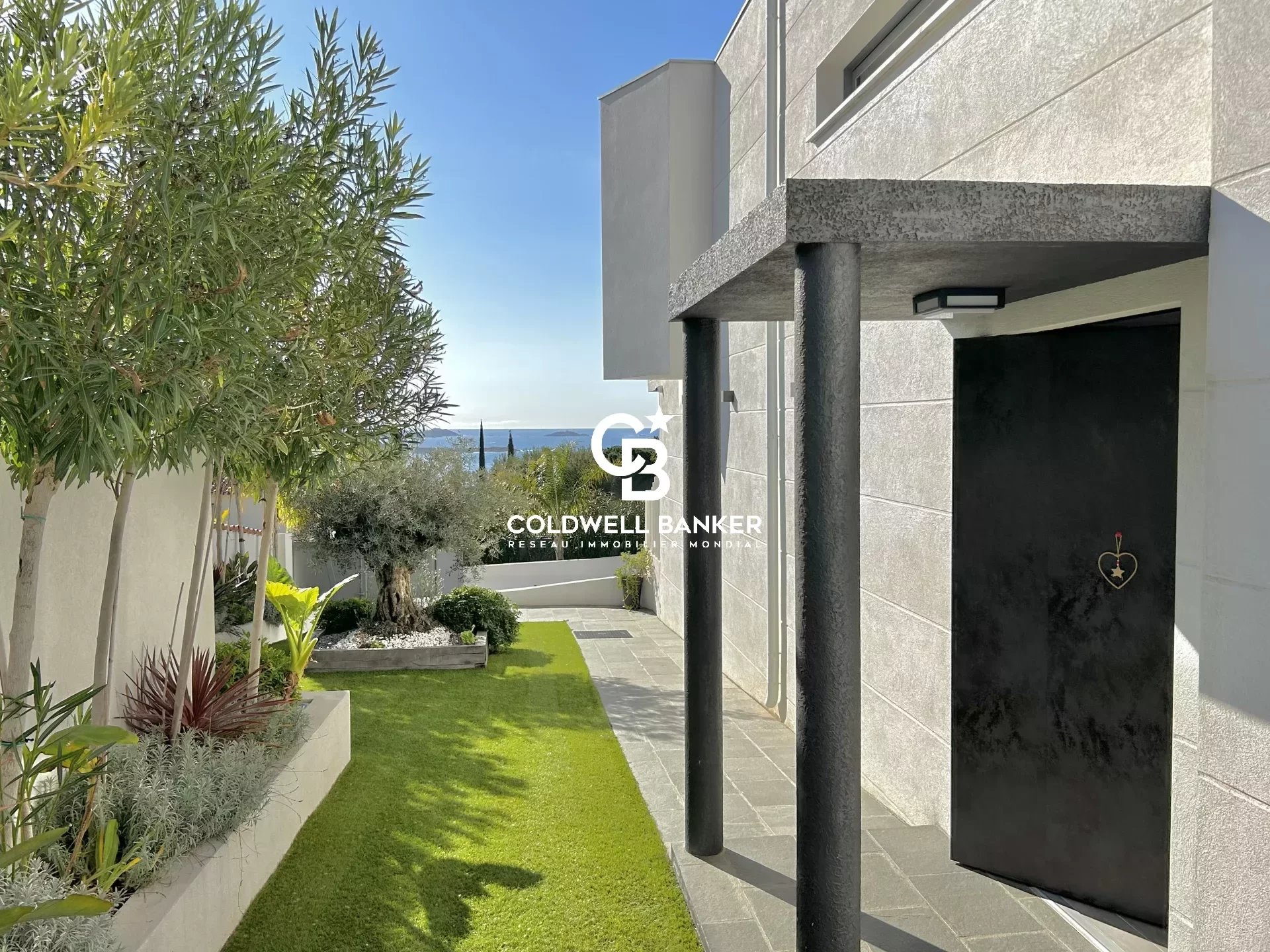 Villa contemporaine d’architecte vue mer - 83150 Bandol
