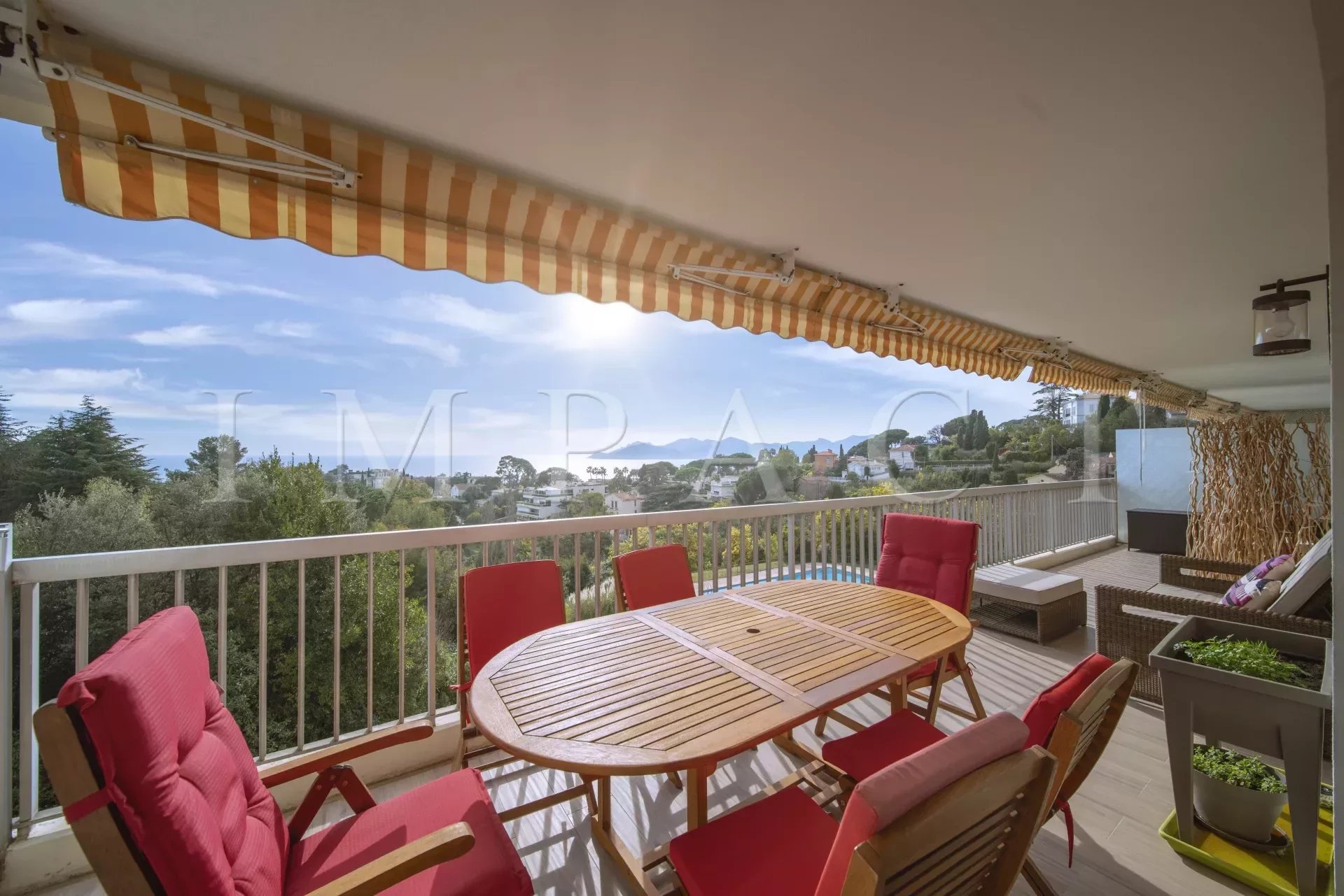 Appartement vue mer à vendre Cannes