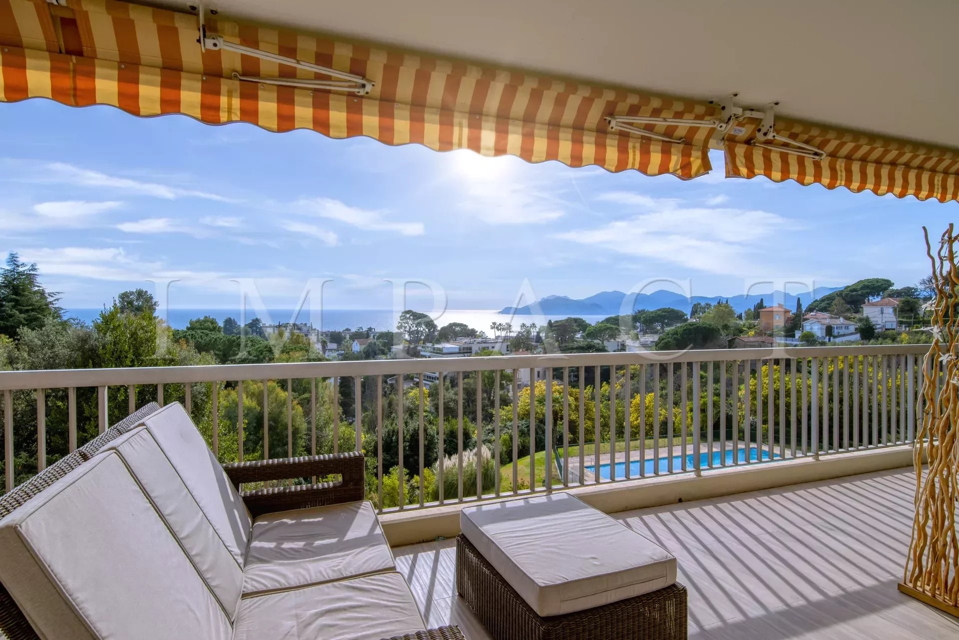 Appartement vue mer à vendre Cannes