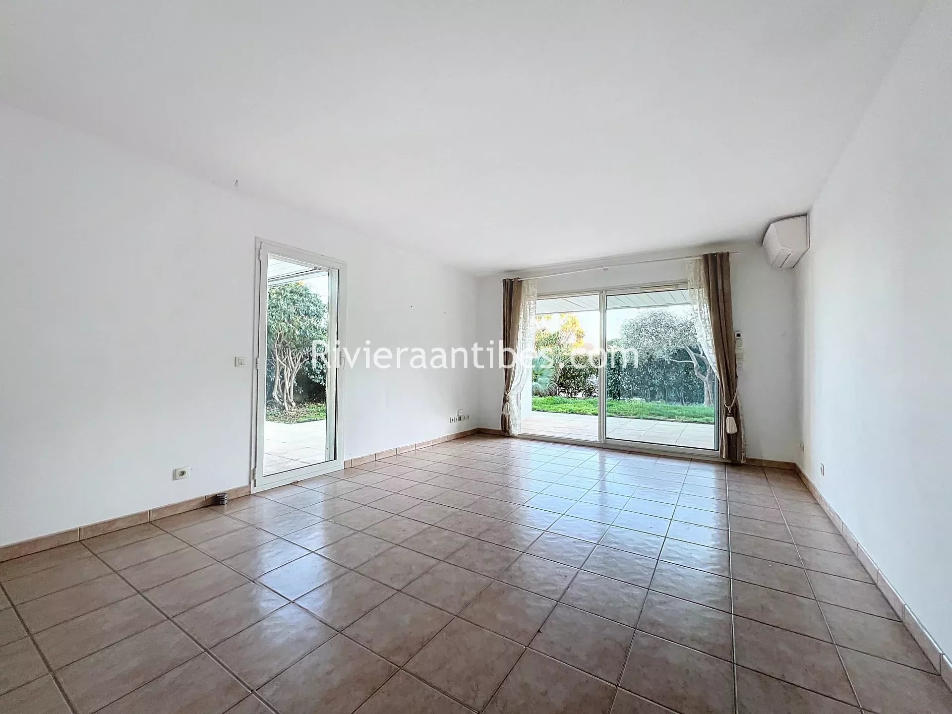 Vente Appartement 65m² 3 Pièces à Antibes (06600) - Riviera Réalisation Immobilier