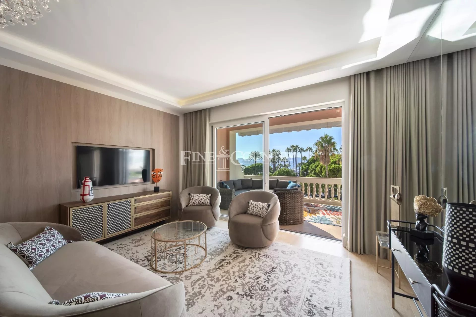 Vente Appartement 110m² 4 Pièces à Cannes (06400) - Fine & Country