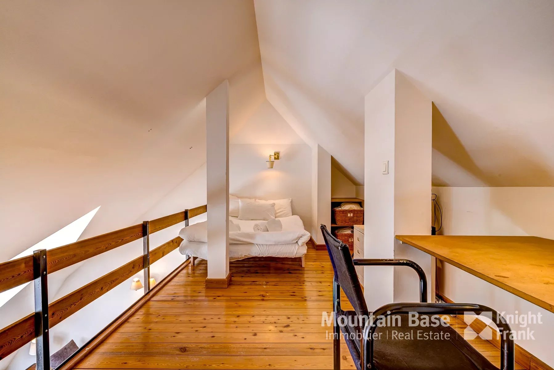 Photo of Hyper-central 2-bedroom apartment with mezzanine in Chamonix