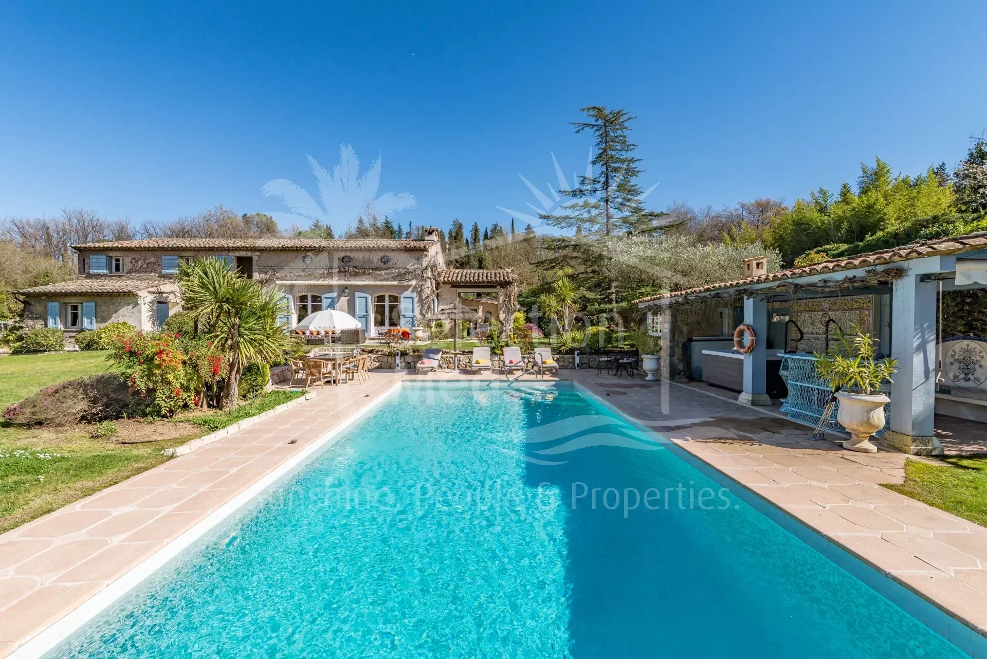 Country Property for sale Chateaunuef Grasse