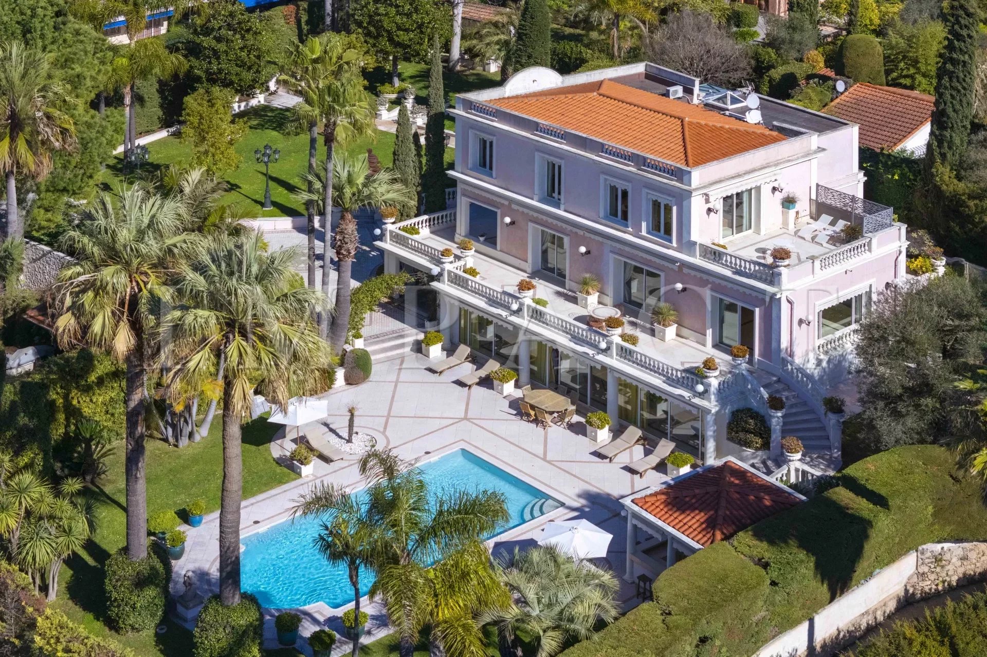Cap d'Antibes - Sea view villa for rent