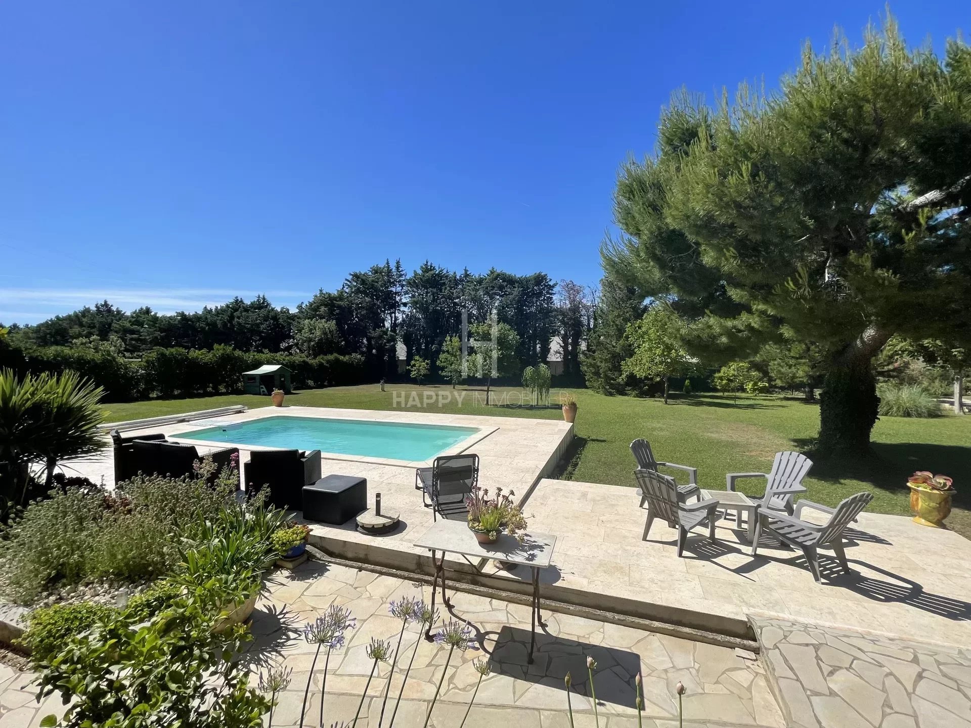 Family villa in the Mouriès countryside