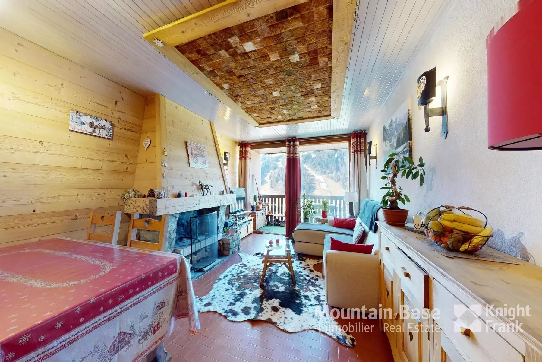 Photo of 1 bedroom + large cabin apartment with shared pool in Morzine