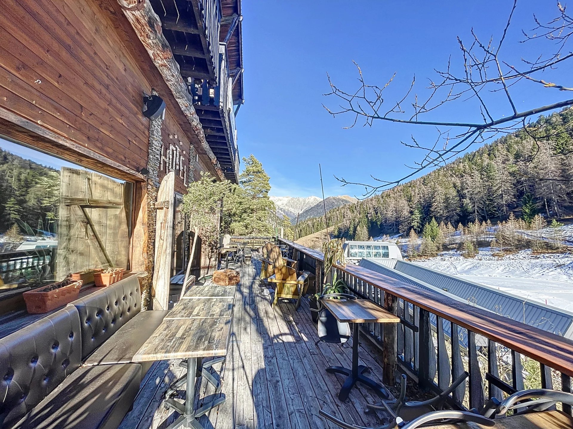 MURS & FONDS DE COMMERCE - Hôtel, Restaurant sur pistes de ski La Colmiane