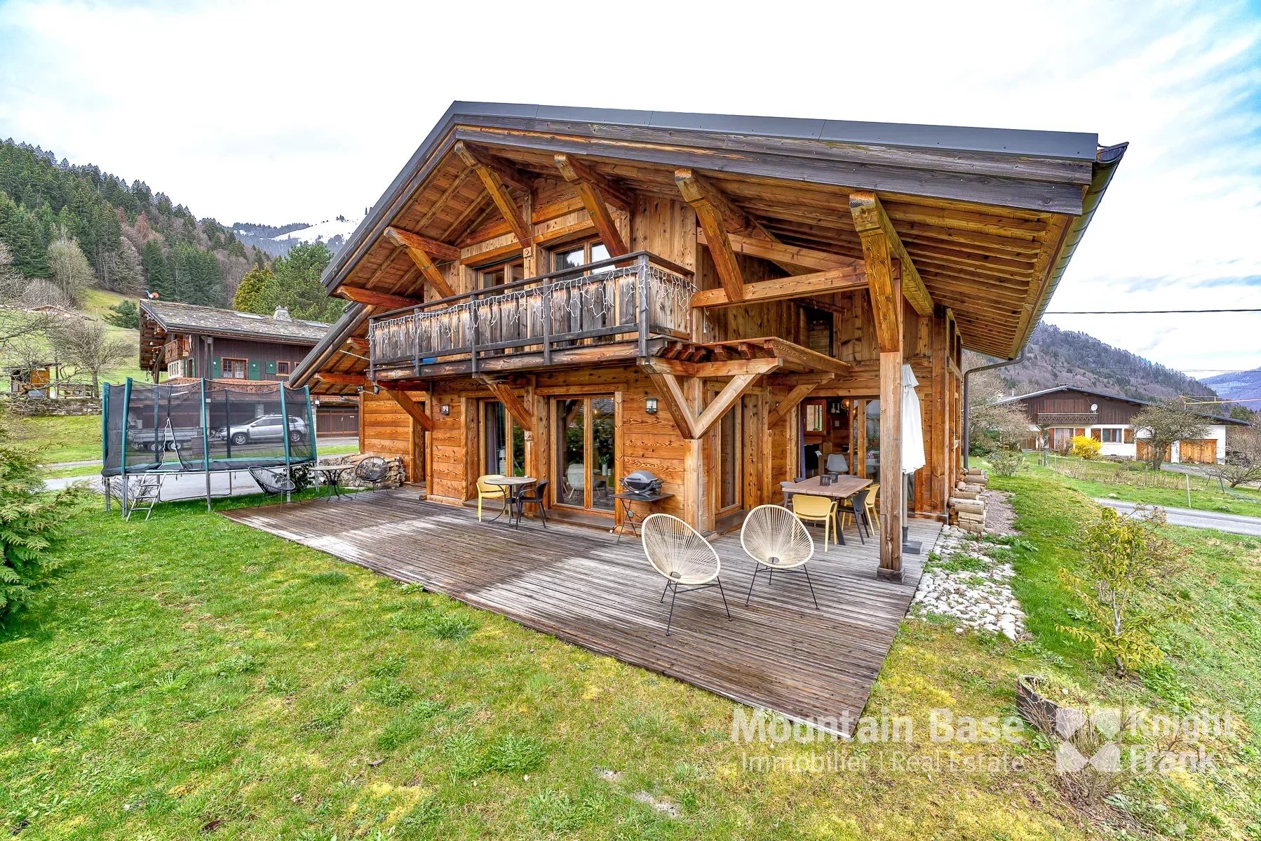 Photo of Recently built, quality 5 bedroom chalet in the heart of Essert-Romand