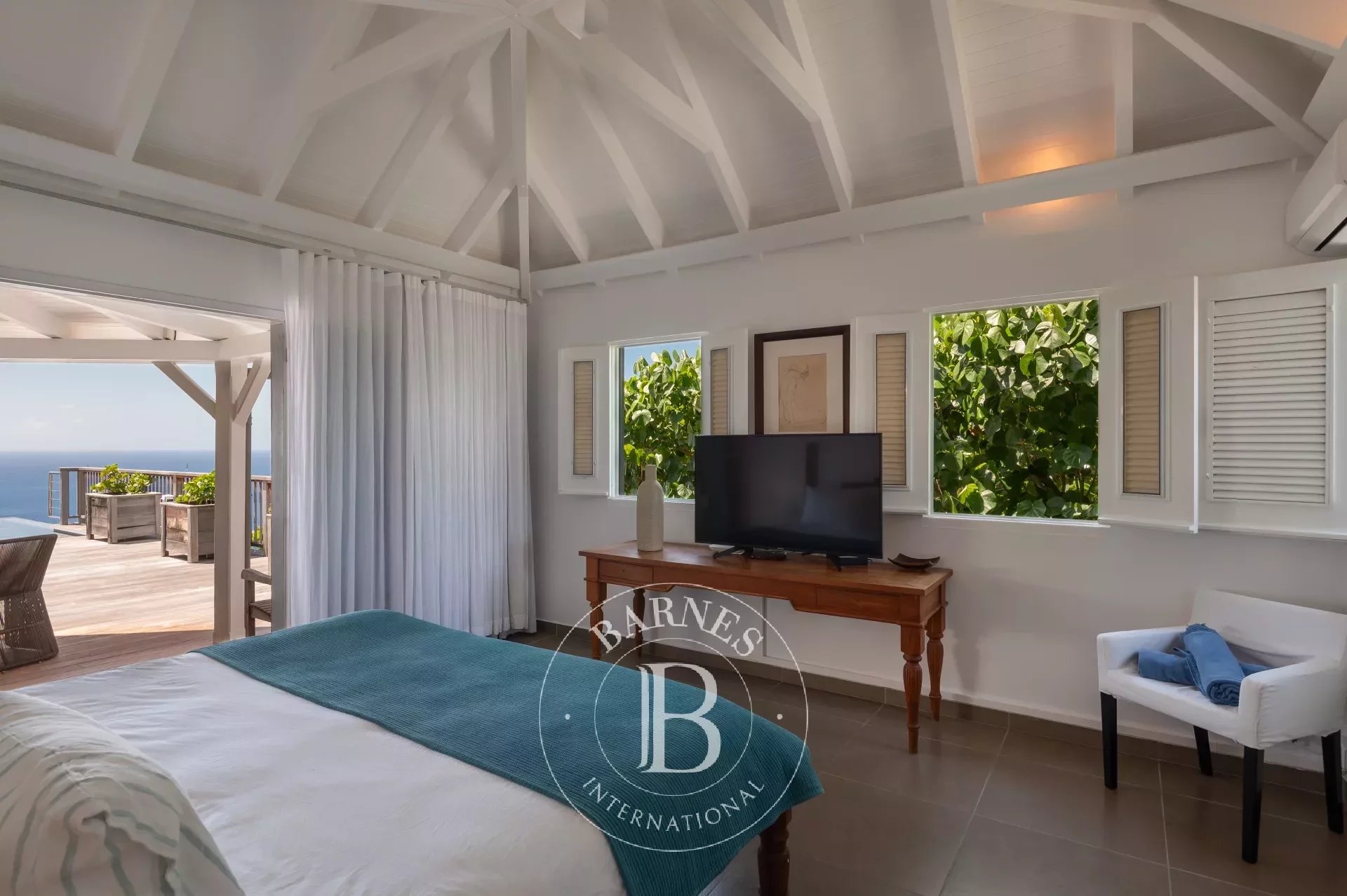 5-bedroom Villa in St Barths - picture 16 title=