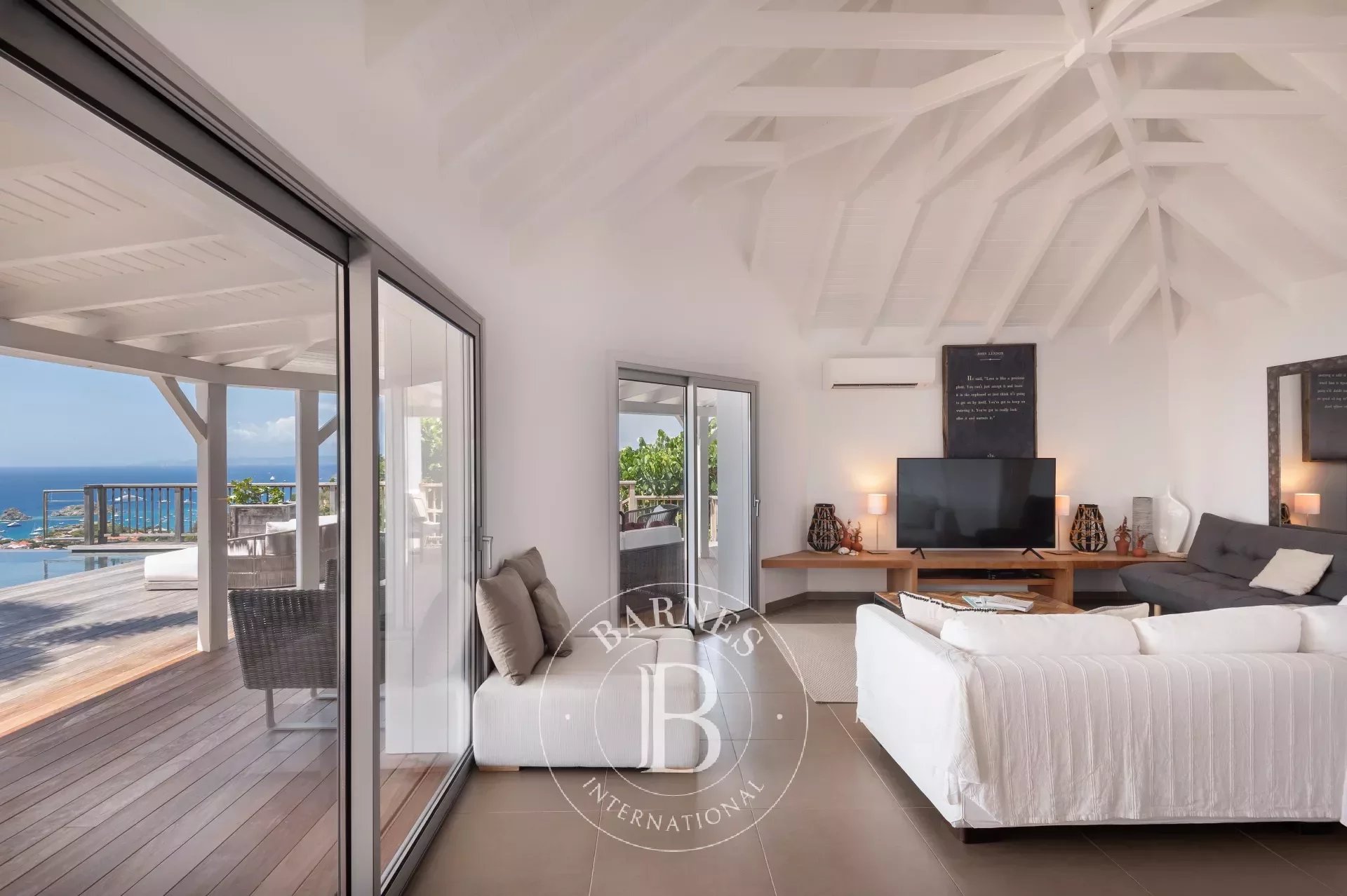 5-bedroom Villa in St Barths - picture 8 title=
