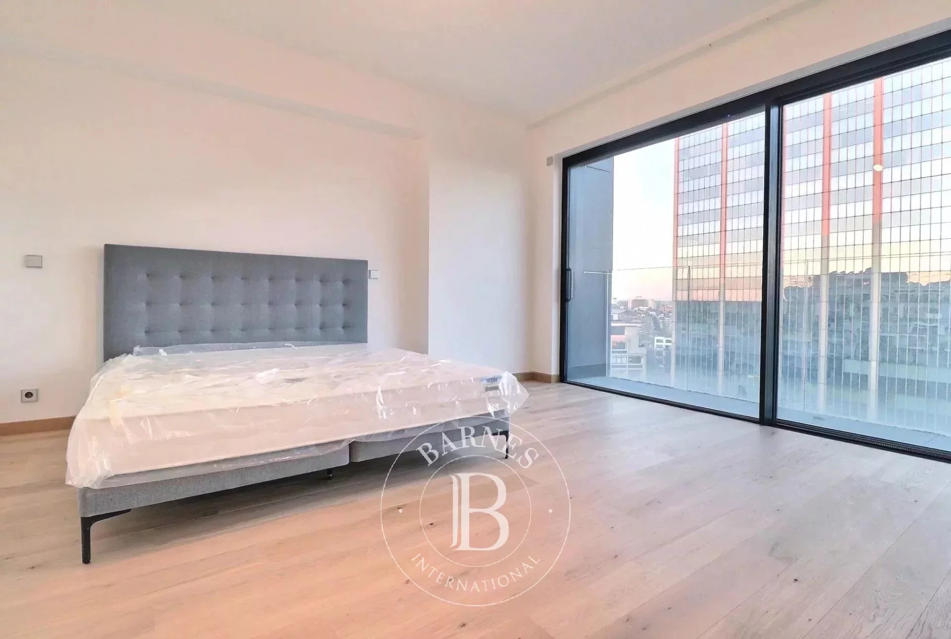 Avenue Louise – 2 bedroom apartment + terrace