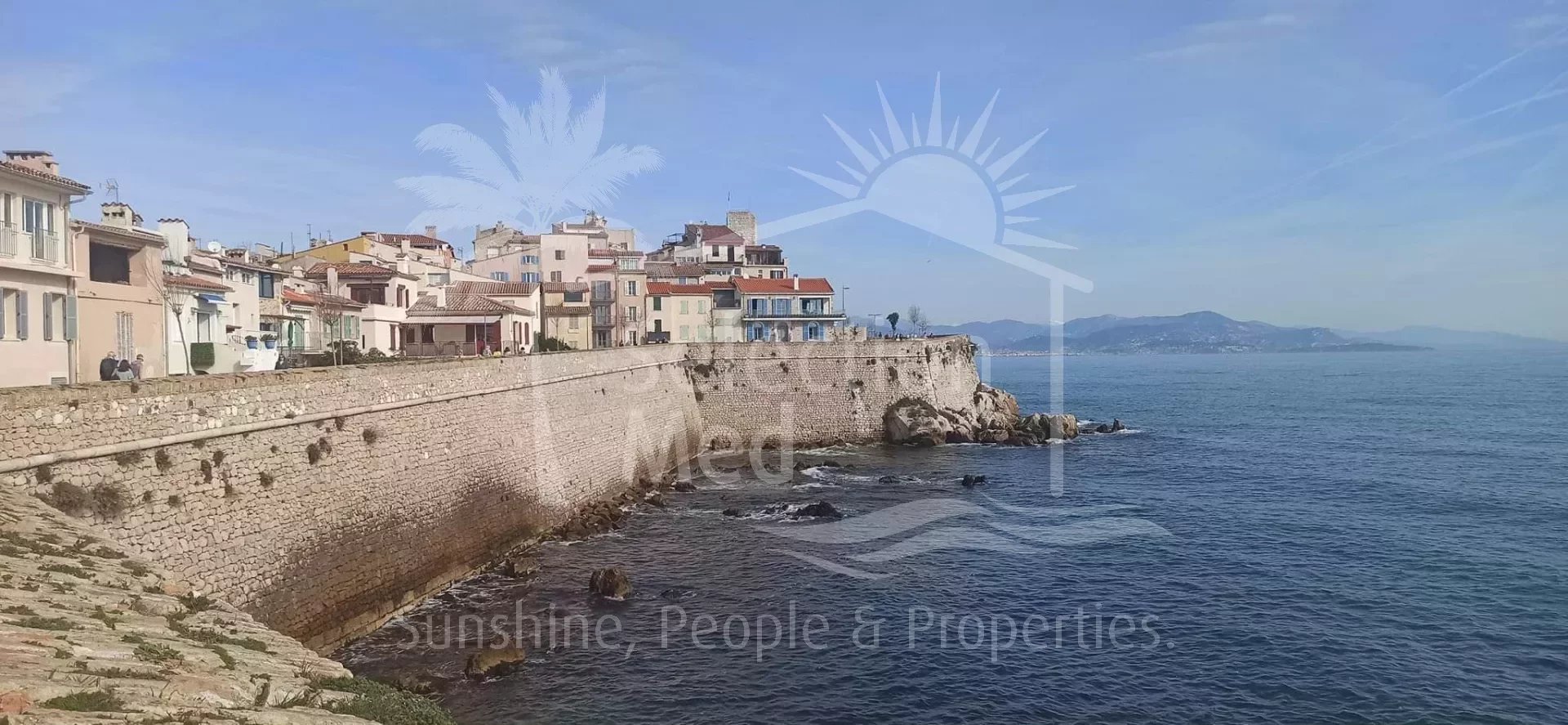 OPPORTUNITY - TOWN HOUSE - VIEL ANTIBES
