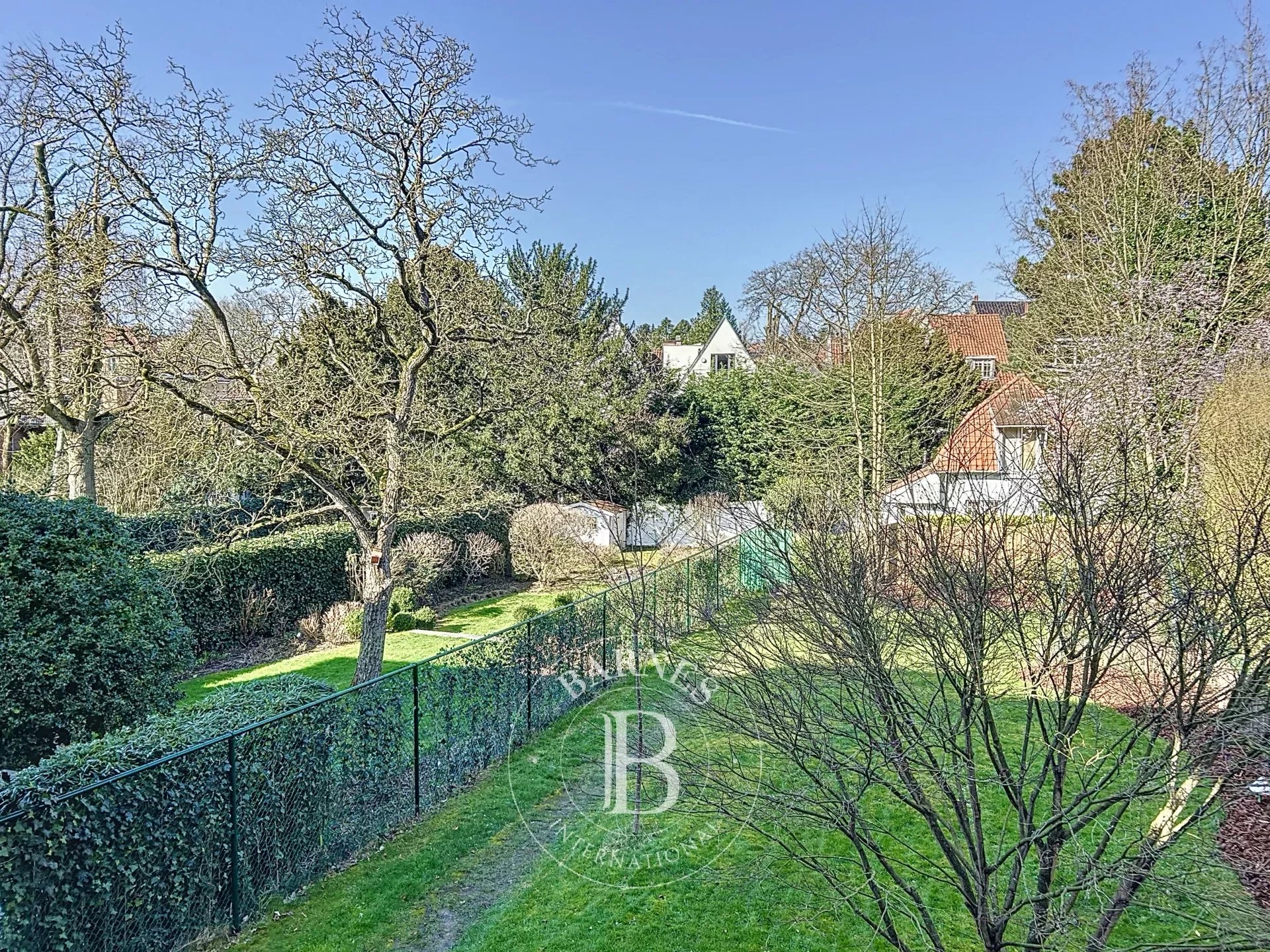 UCCLE - CHARMING HOUSE WITH LARGE GARDEN - picture 18 title=