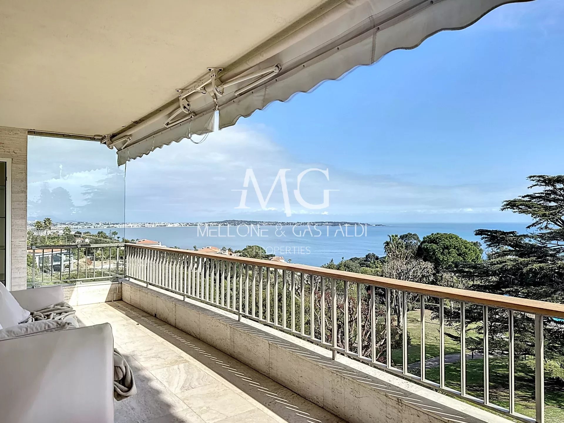 Vente Appartement 104m² 4 Pièces à Cannes (06400) - Mellone & Gastaldi Properties