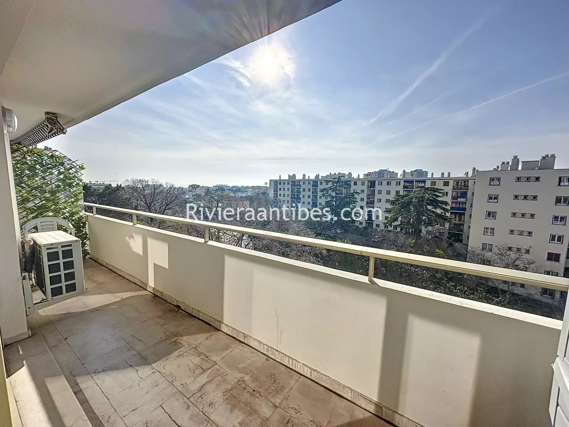Vente Appartement 22m² 1 Pièce à Antibes (06160) - Riviera Réalisation Immobilier