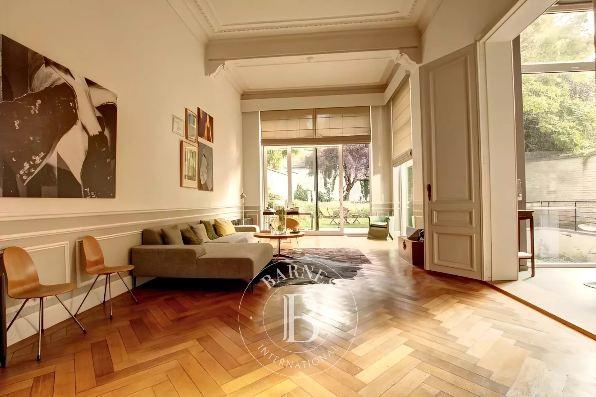 Ixelles - Lesbroussart -  Luxury apartment, 4 bedrooms with large garden