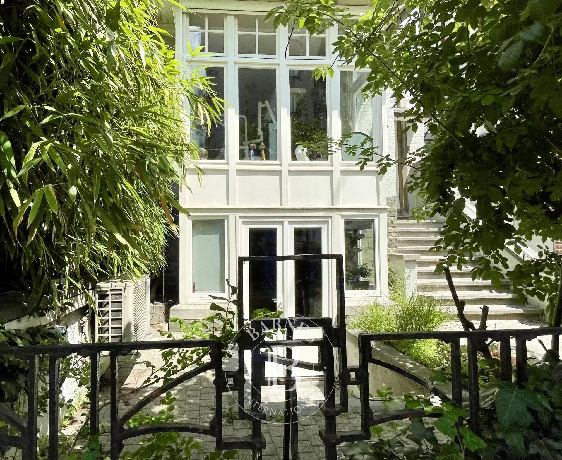 Uccle - Quartier Messidor - Maison de ville, garage et jardin