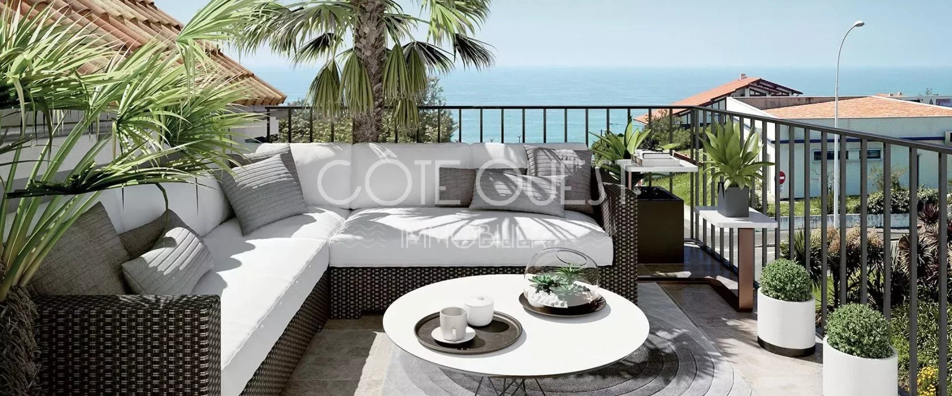 BIARRITZ BEAURIVAGE – A NEW FOUR-ROOM APARTMENT WITH A  GARDEN, TERRACE AND LOGGIA
