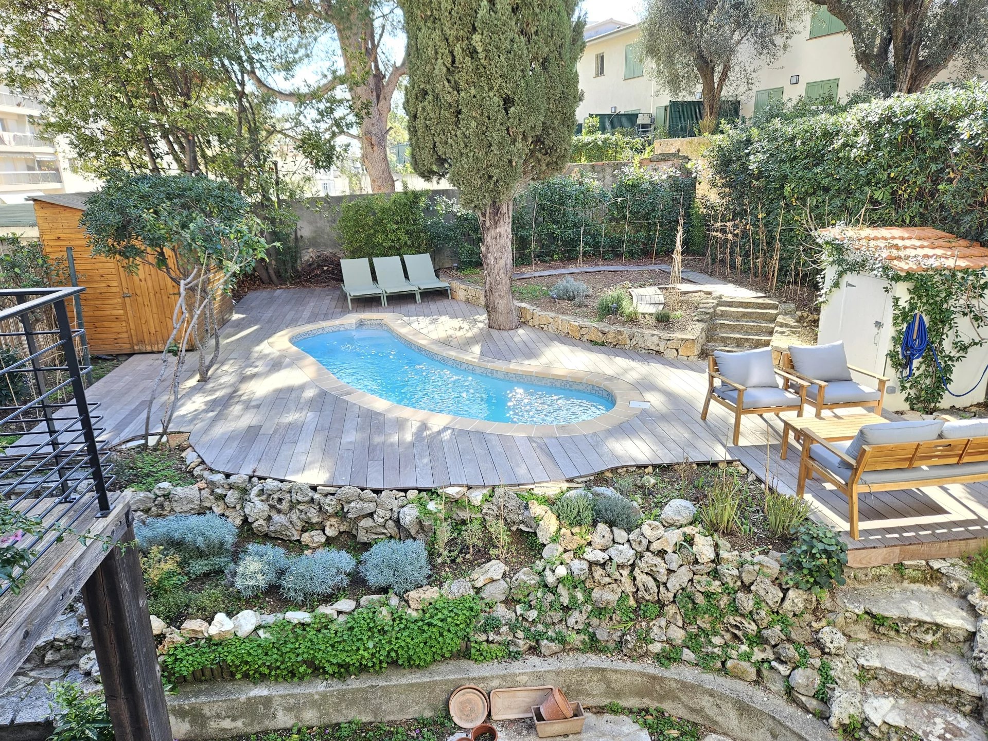 the Jean, secluded 3-bedroom villa with pool and provençal garden near the centre of Cannes