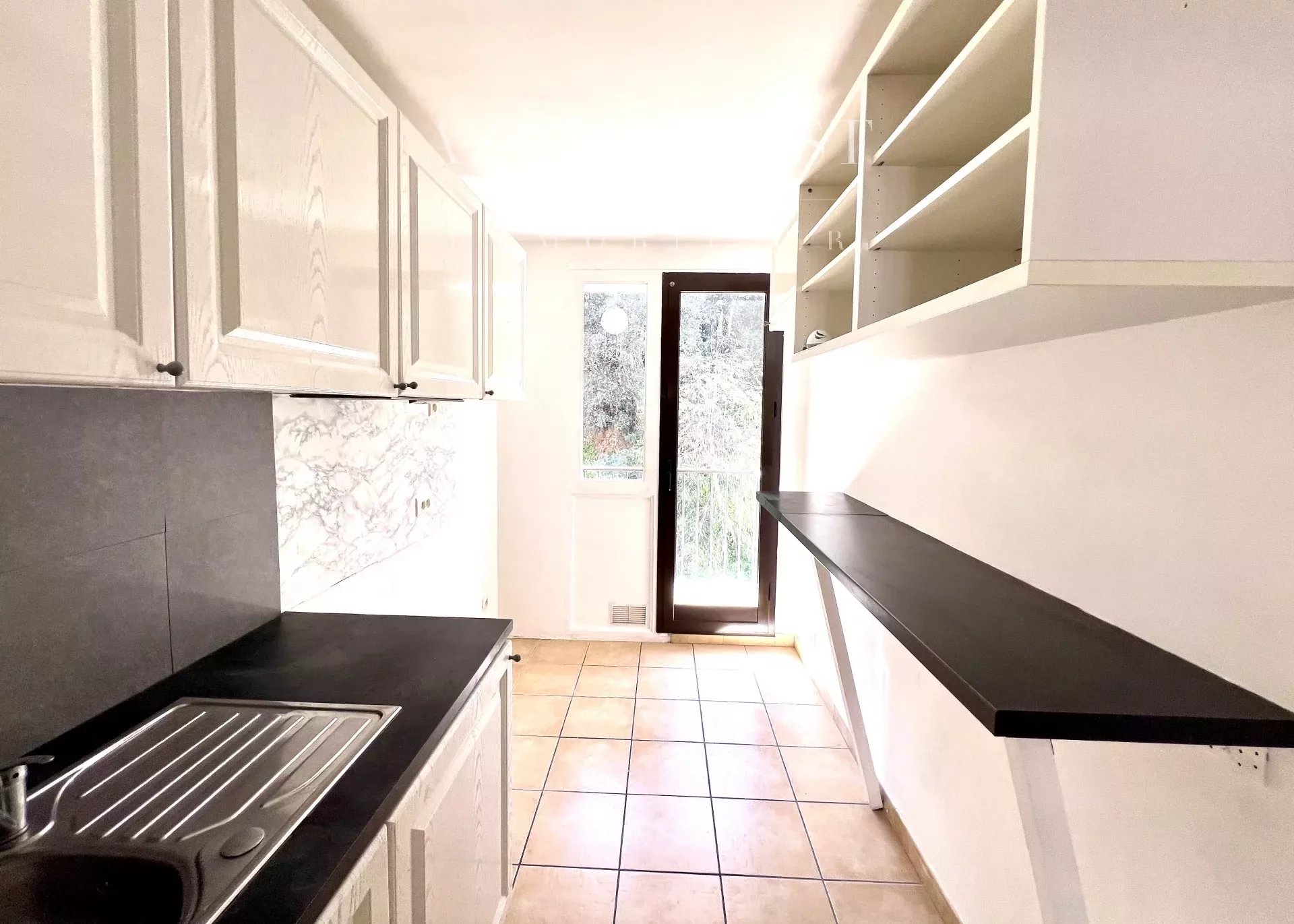 Vente Appartement 56m² 3 Pièces à Menton (06500) - Azur Invest Immobilier