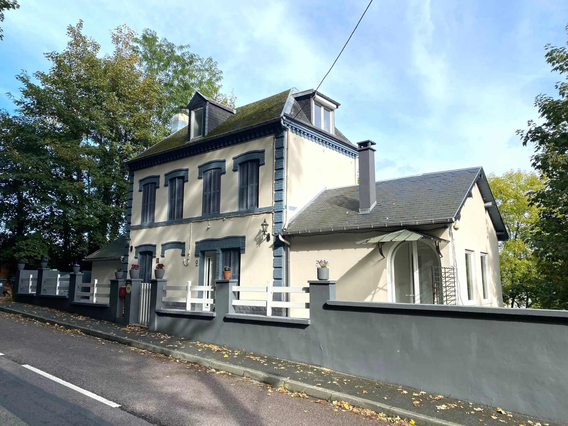 MAISON INDIVIDUELLE SUR DEVILLE LES ROUEN